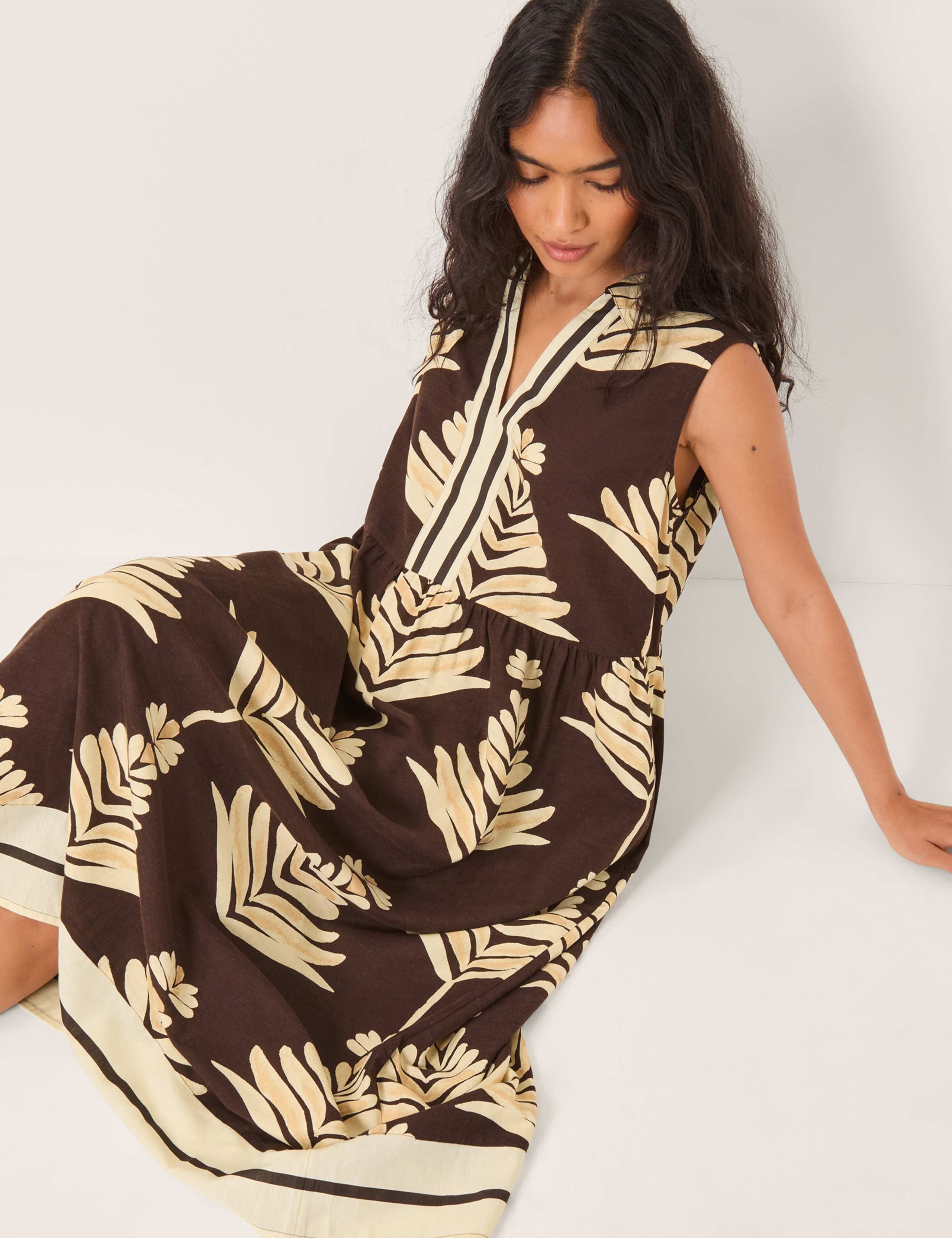 Leaf Print Midi Waisted Dress with Linen 5 of 6