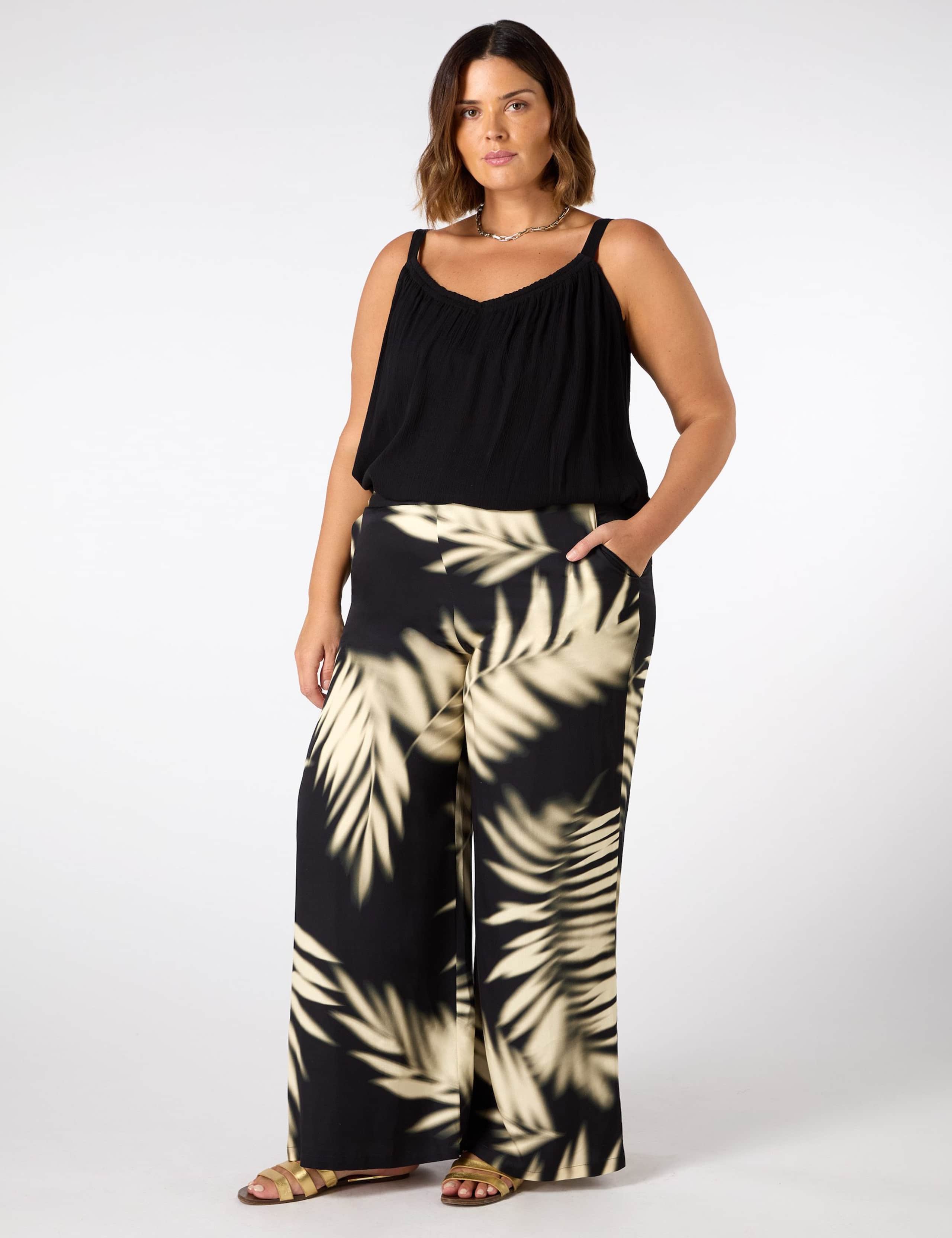 Leaf Print Pull On Wide Leg Trousers 3 of 5