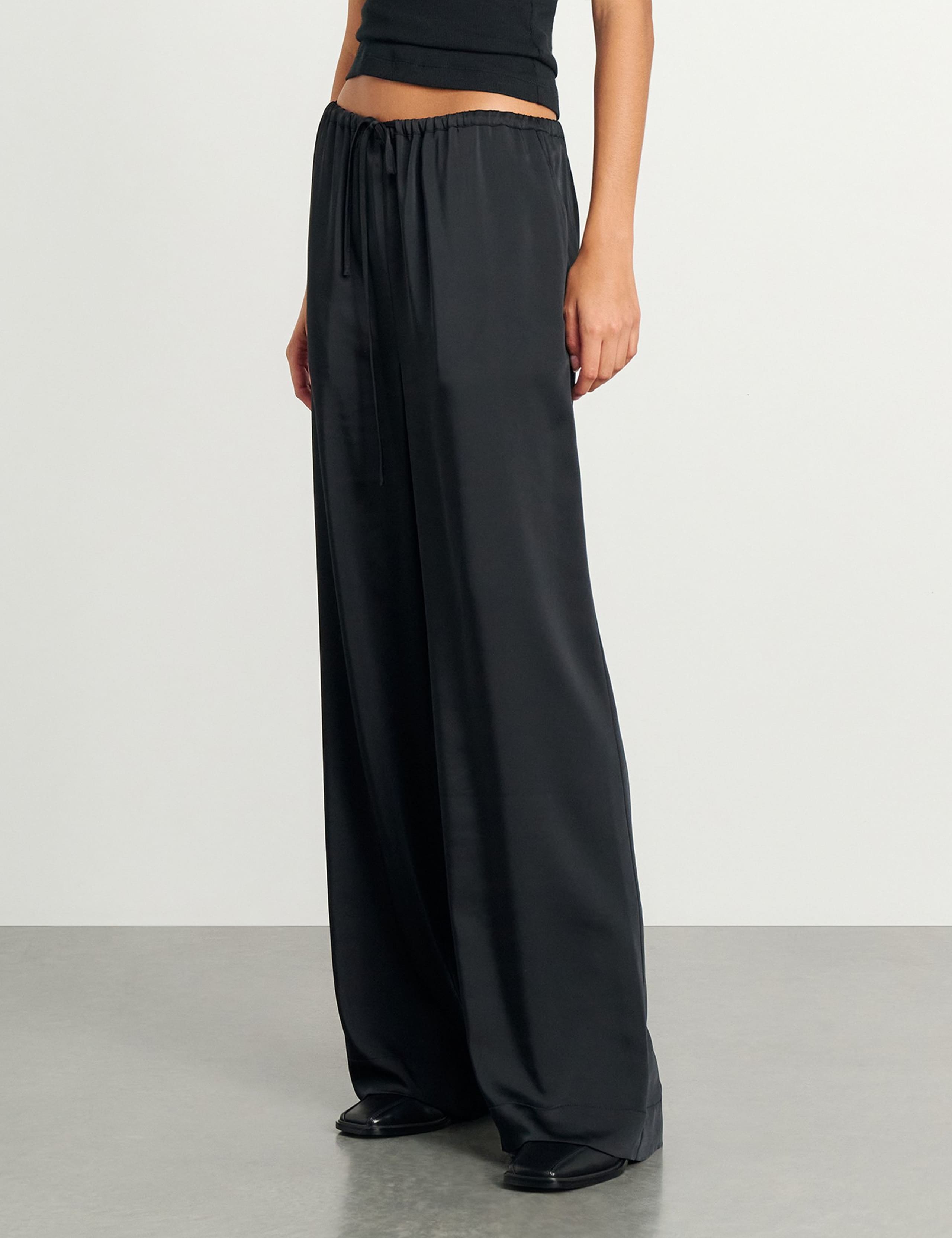 Drawstring Wide Leg Trousers 3 of 7