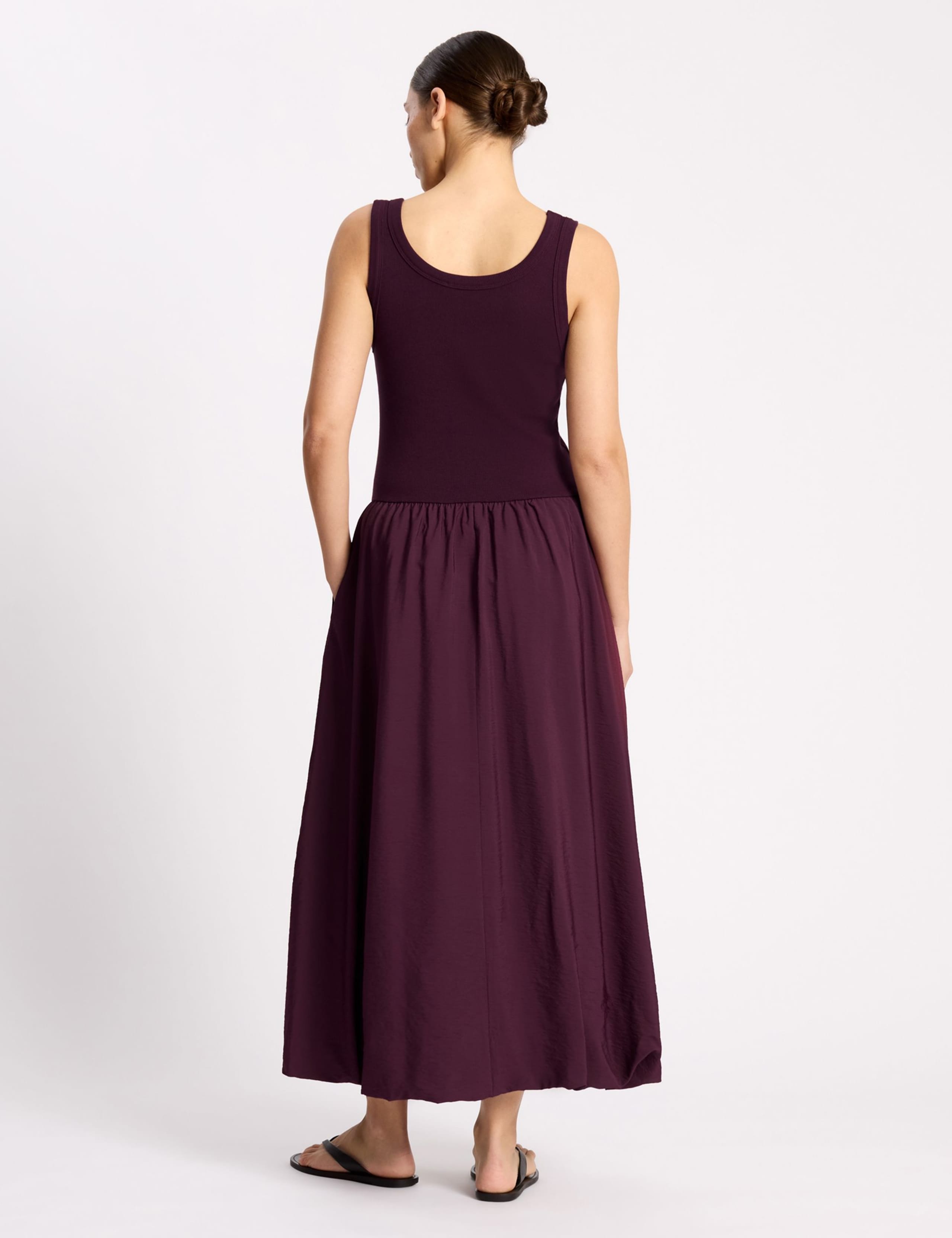 Jersey Scoop Neck Bubble Hem Midi Dress 3 of 4