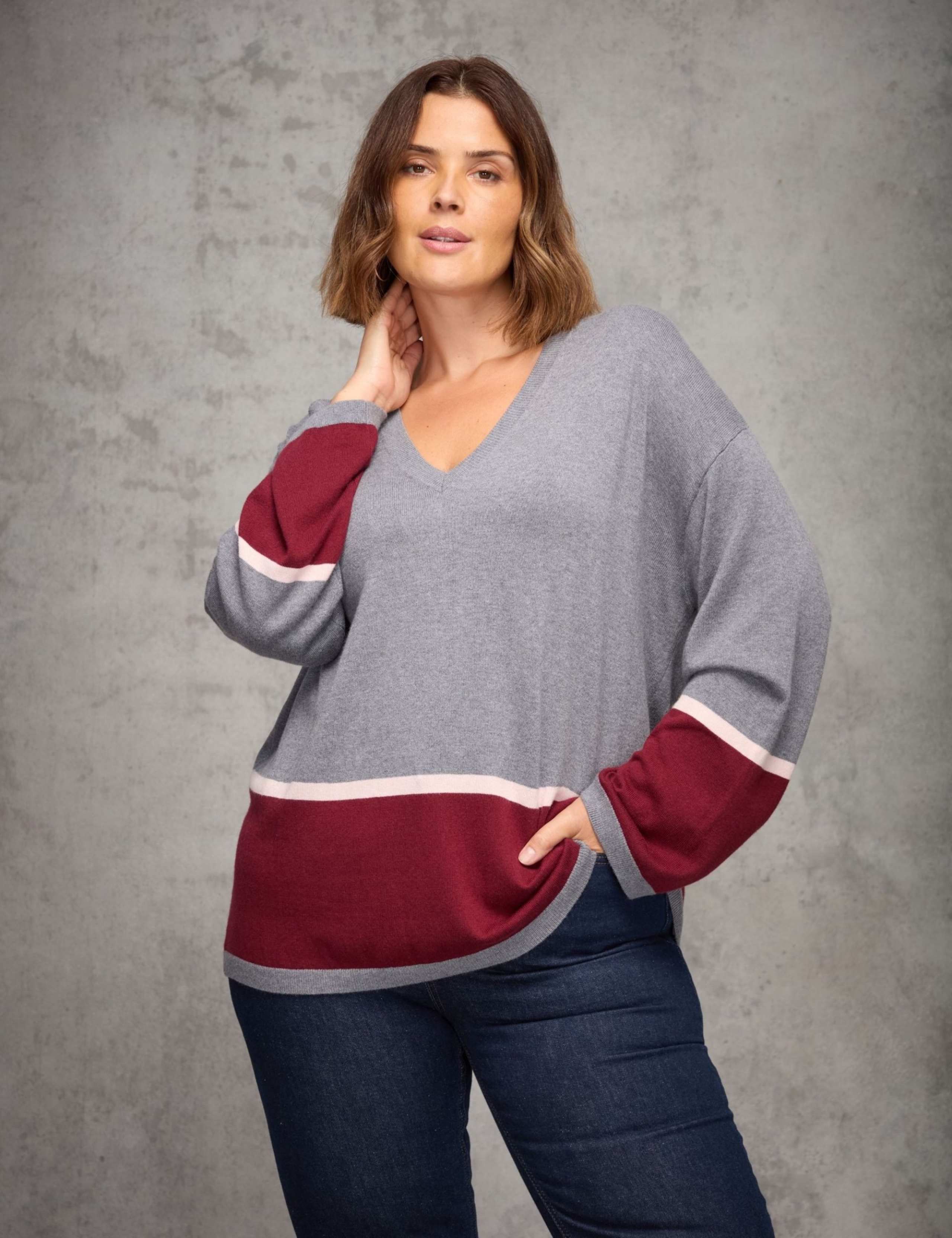 Colour Block V-Neck Jumper 2 of 4