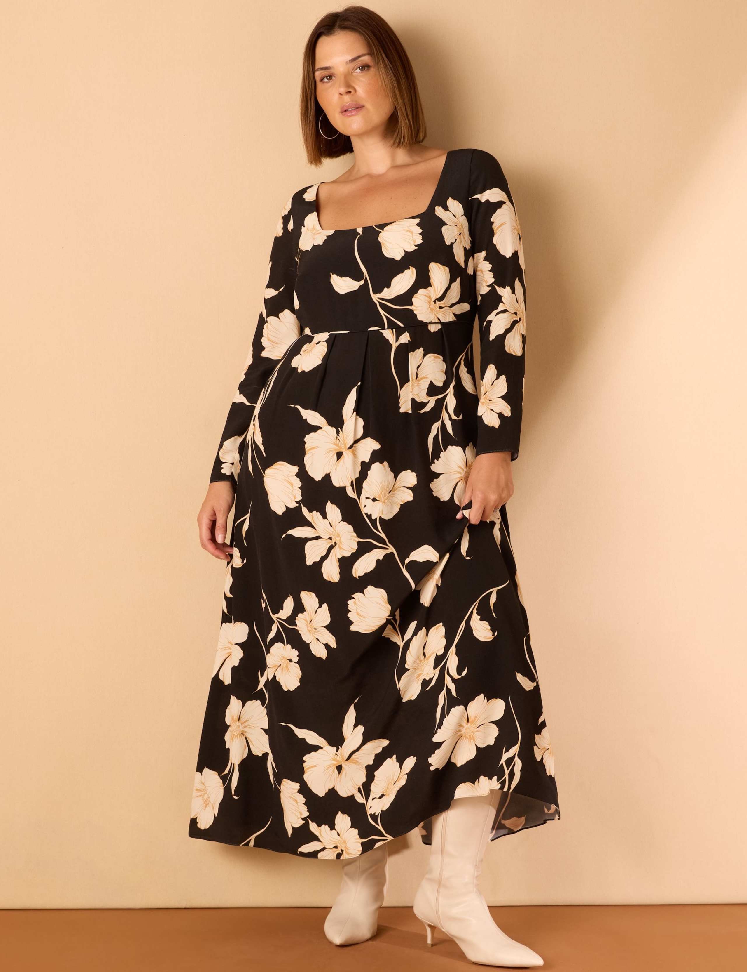 Floral Square Neck Midaxi Waisted Dress 3 of 9