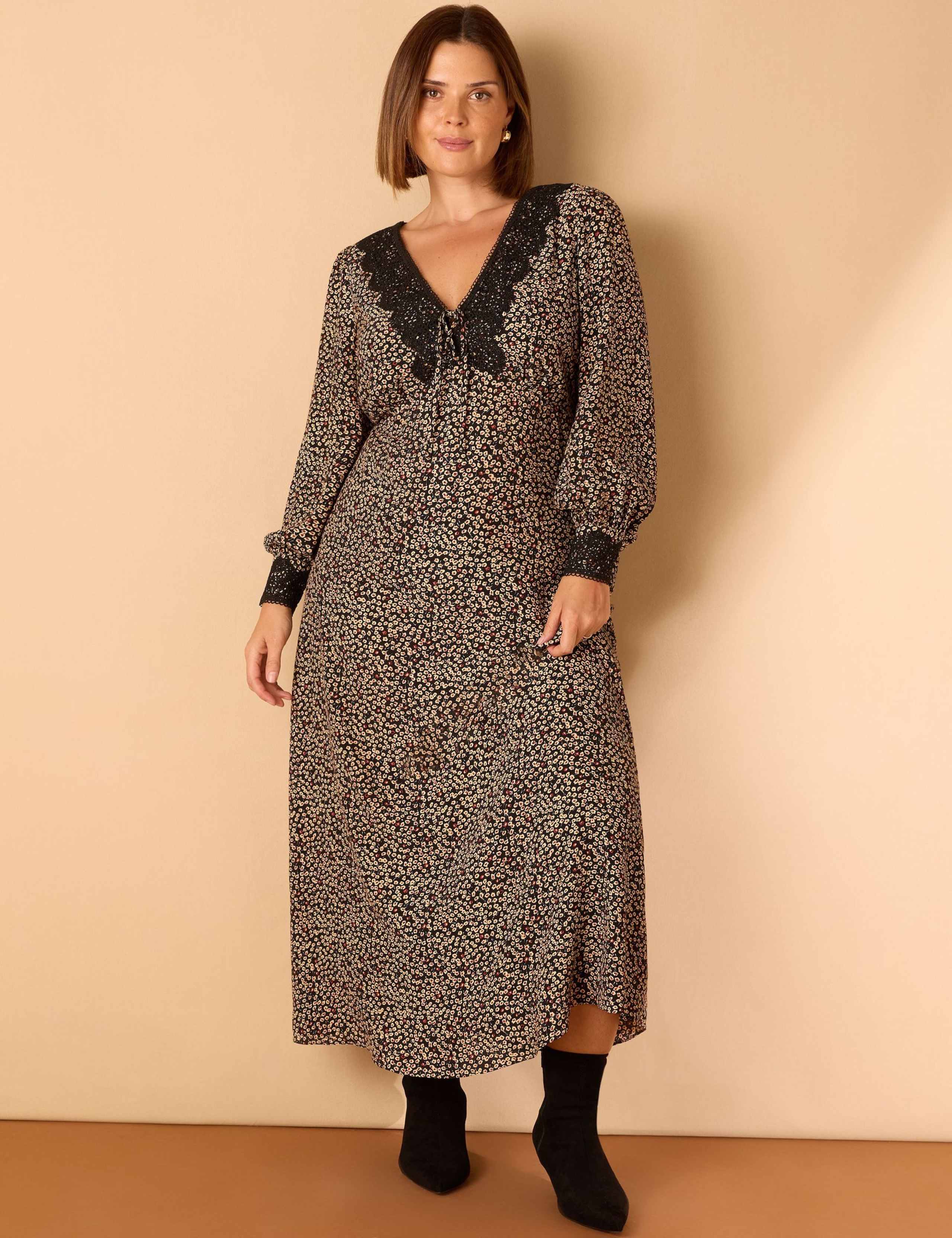 Ditsy Floral V-Neck Midaxi Tea Dress 3 of 6