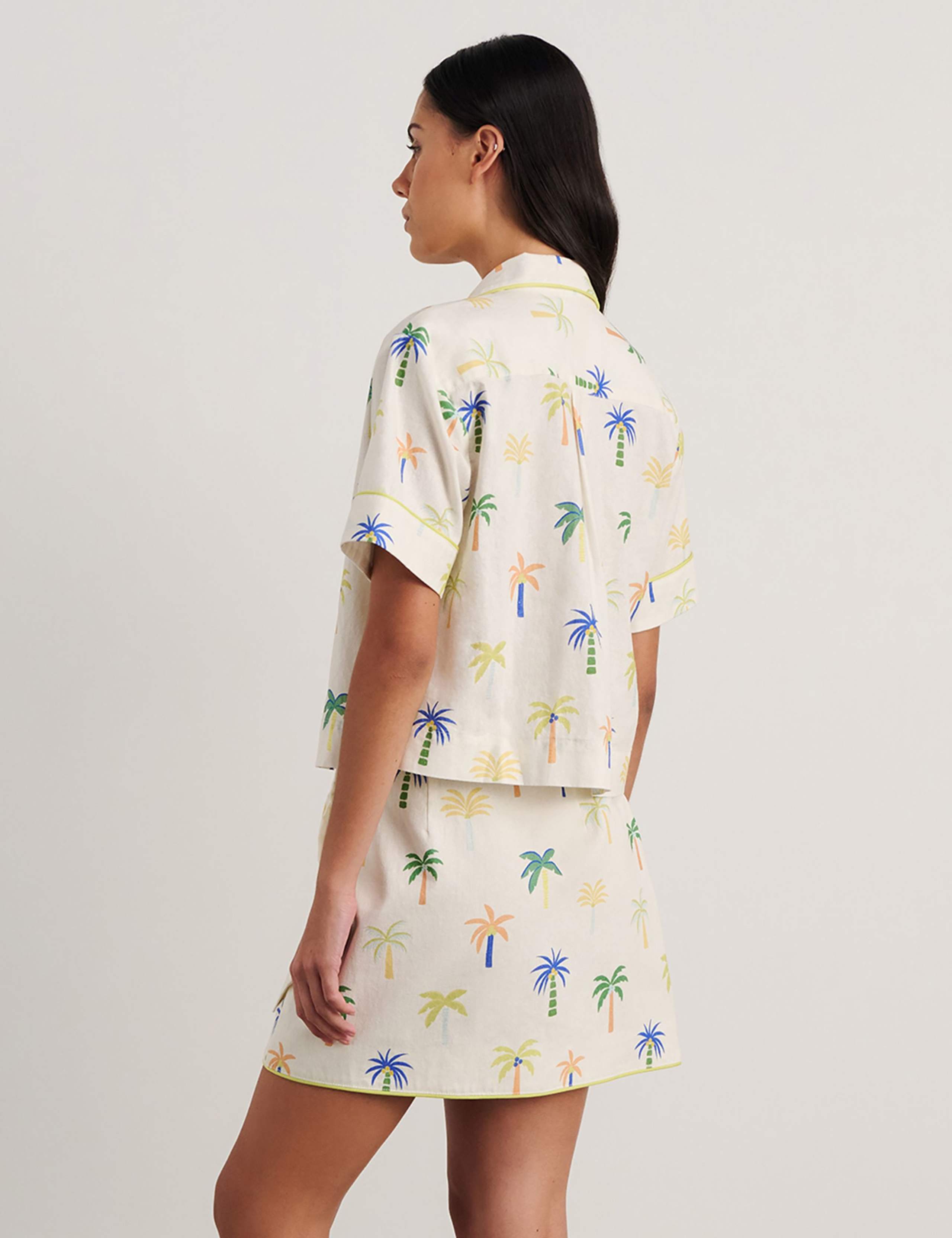 Linen Rich Palm Print Collared Shirt 6 of 6