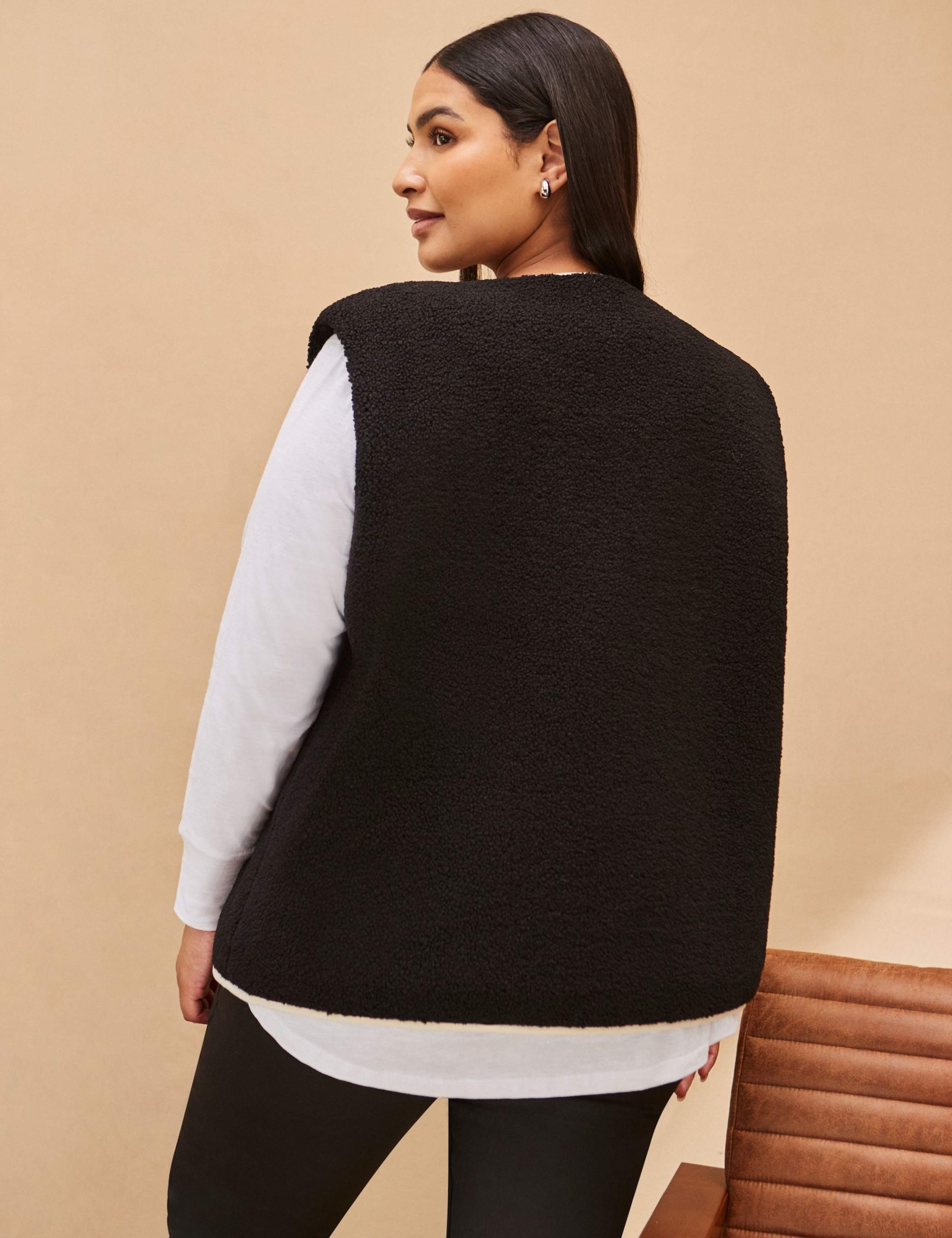 Borg Gilet 4 of 4
