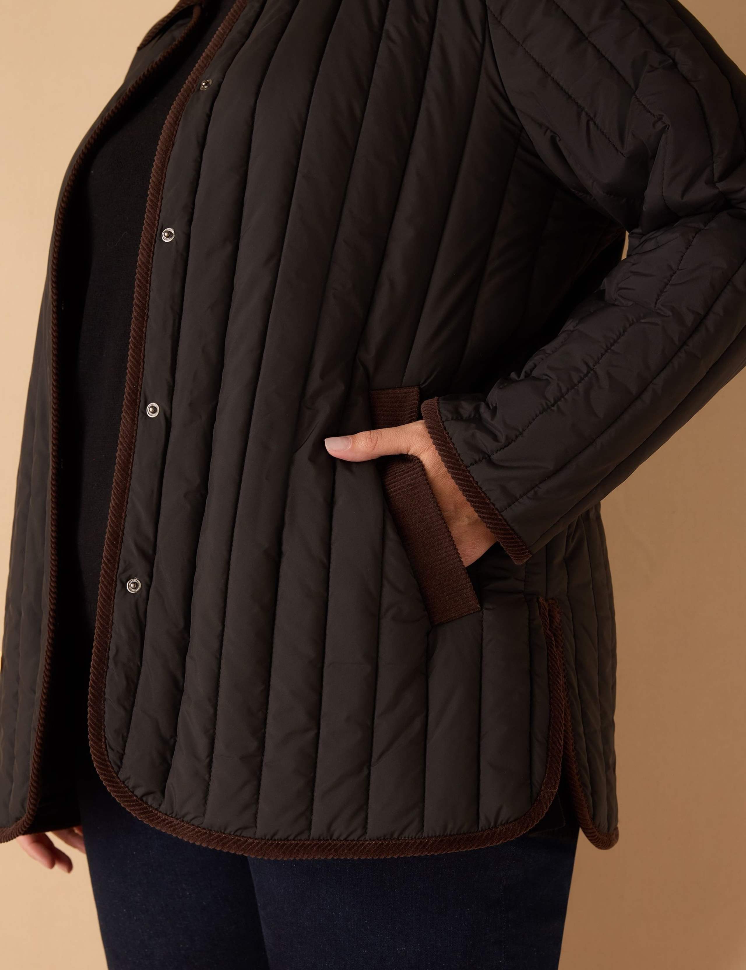 Quilted Detachable Collar Short Jacket 2 of 5