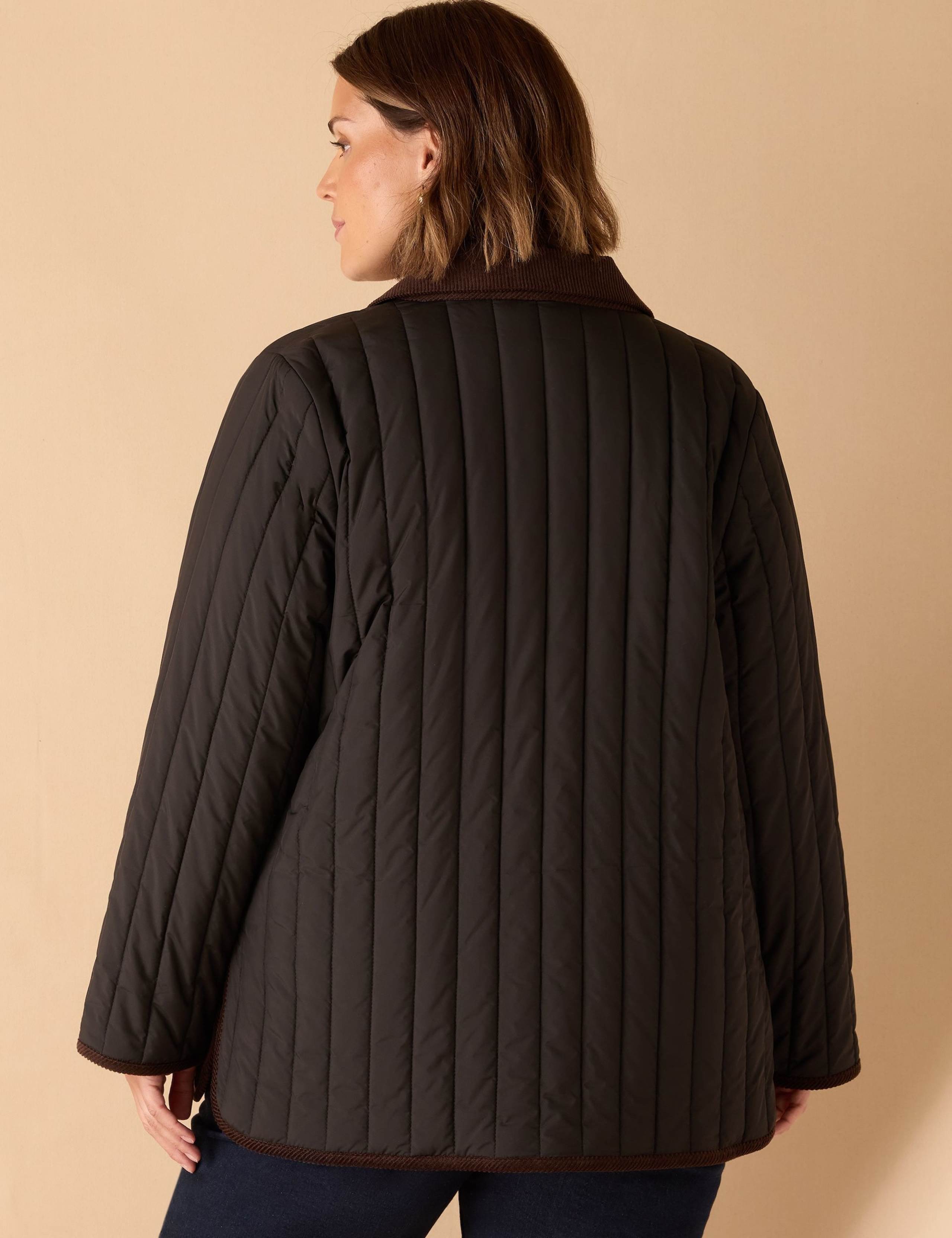 Quilted Detachable Collar Short Jacket 4 of 5