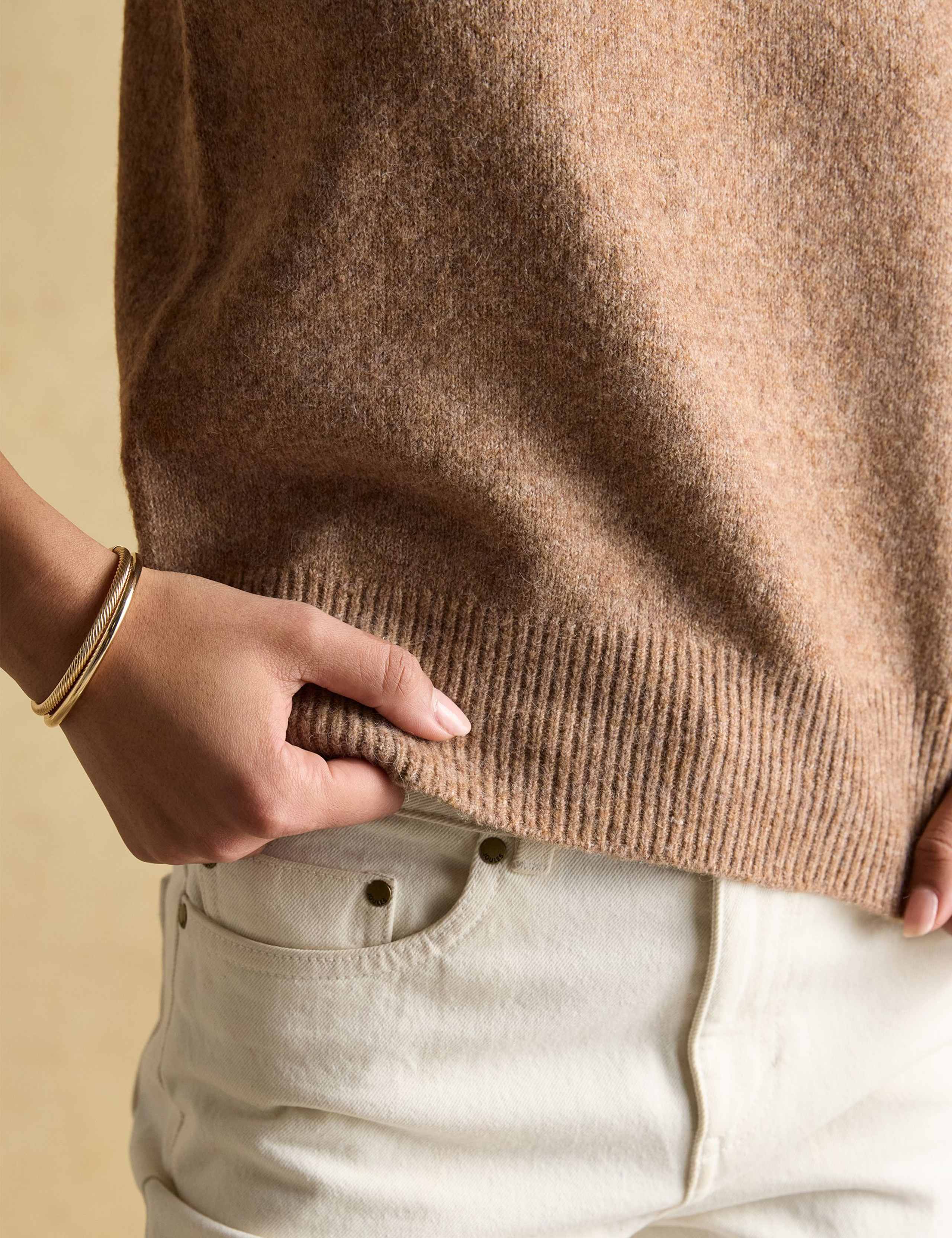 Textured Crew Neck Knitted Vest 7 of 7