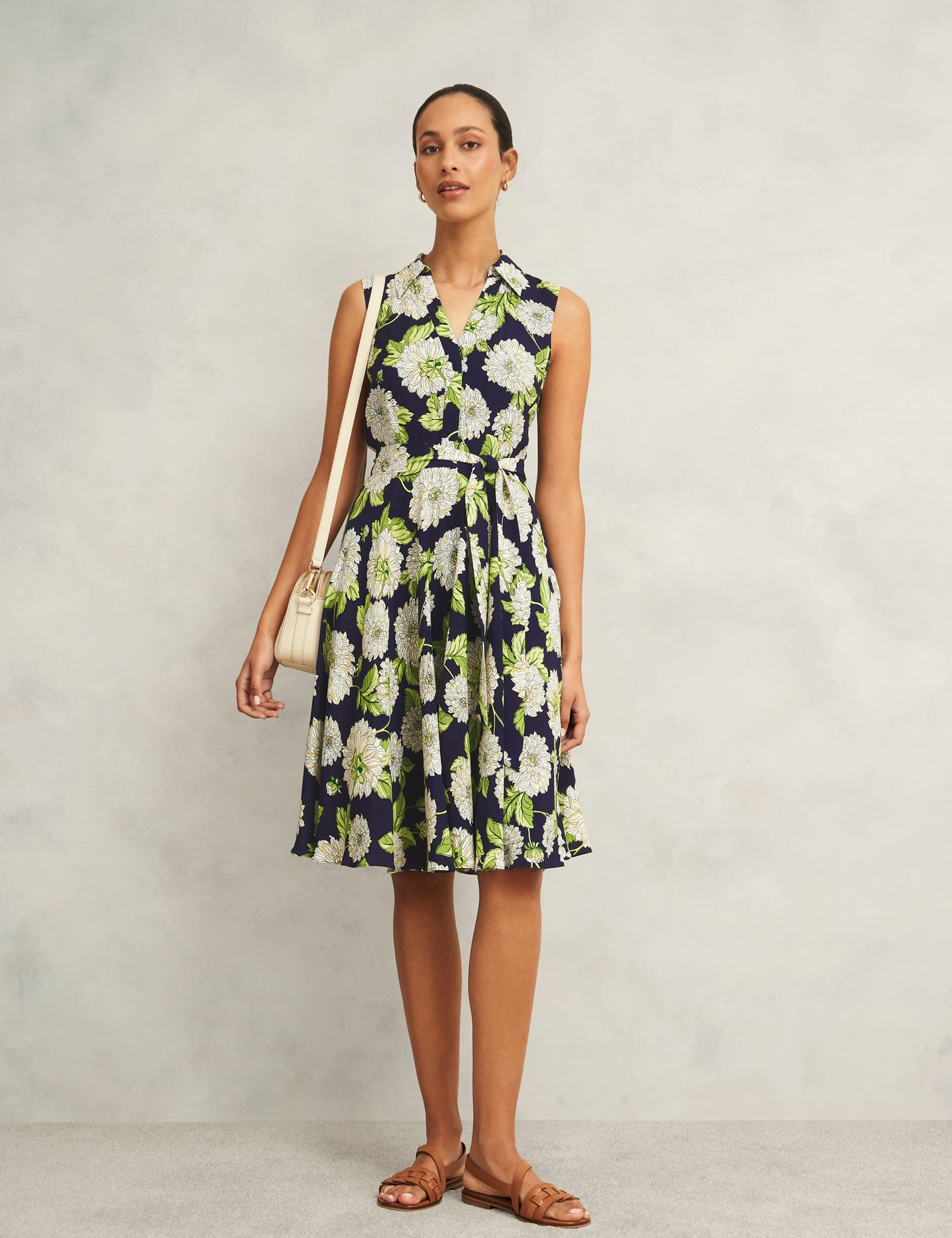 Floral Collared Knee Length Skater Dress 4 of 8