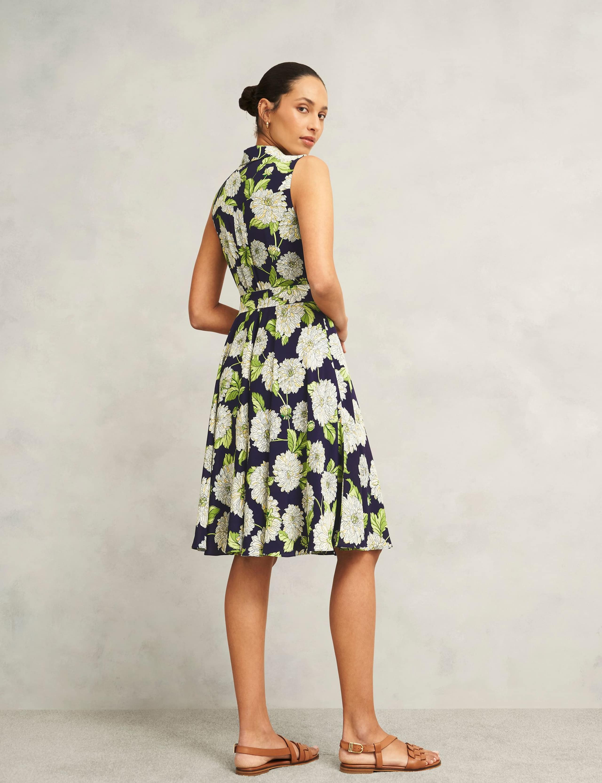 Floral Collared Knee Length Skater Dress 6 of 8