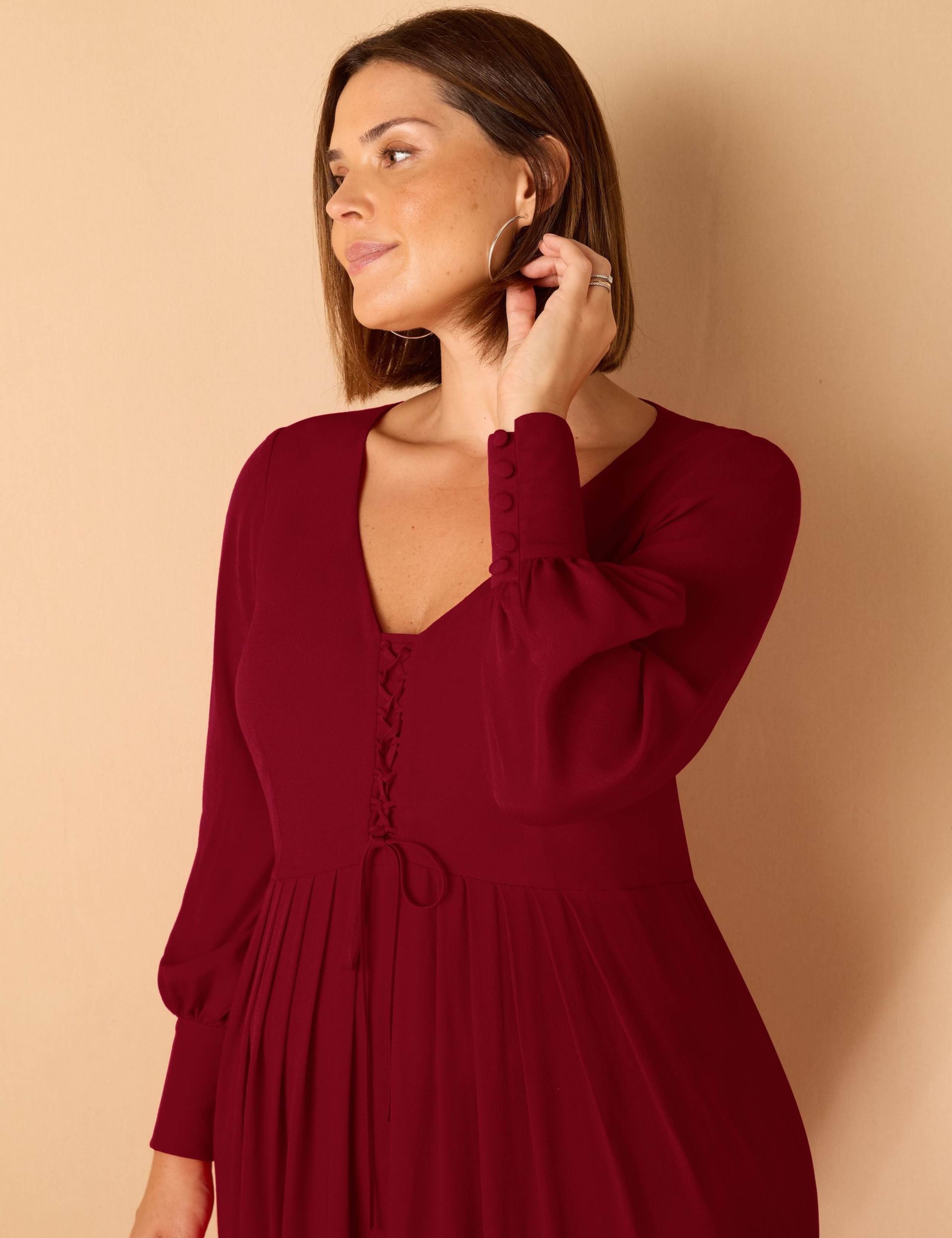 V-Neck Midaxi Tea Dress 3 of 7