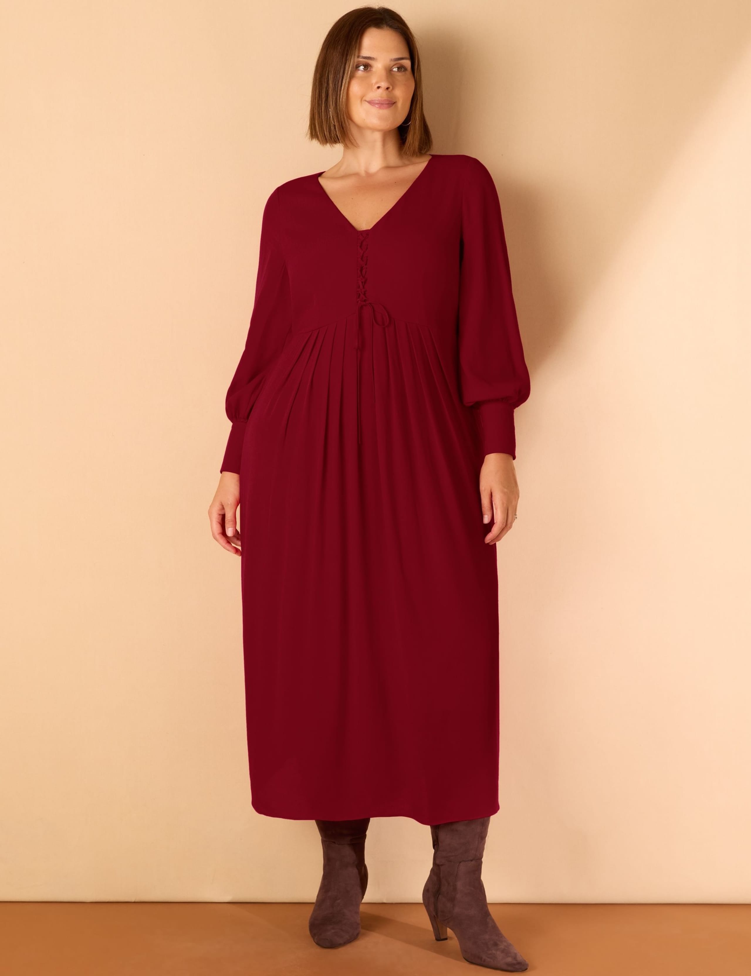 V-Neck Midaxi Tea Dress 5 of 7