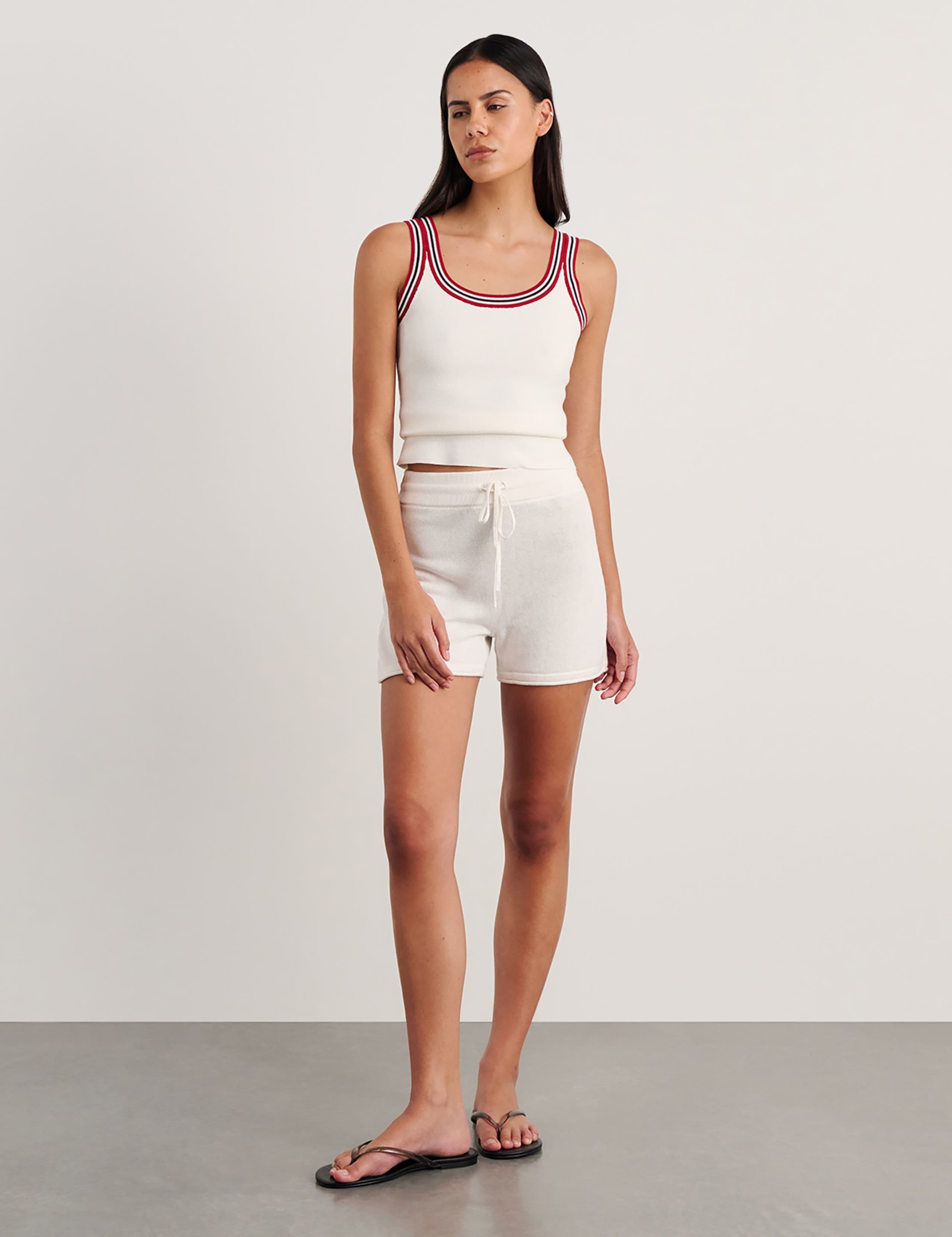Linen Rich Knitted High Waisted Shorts 2 of 5