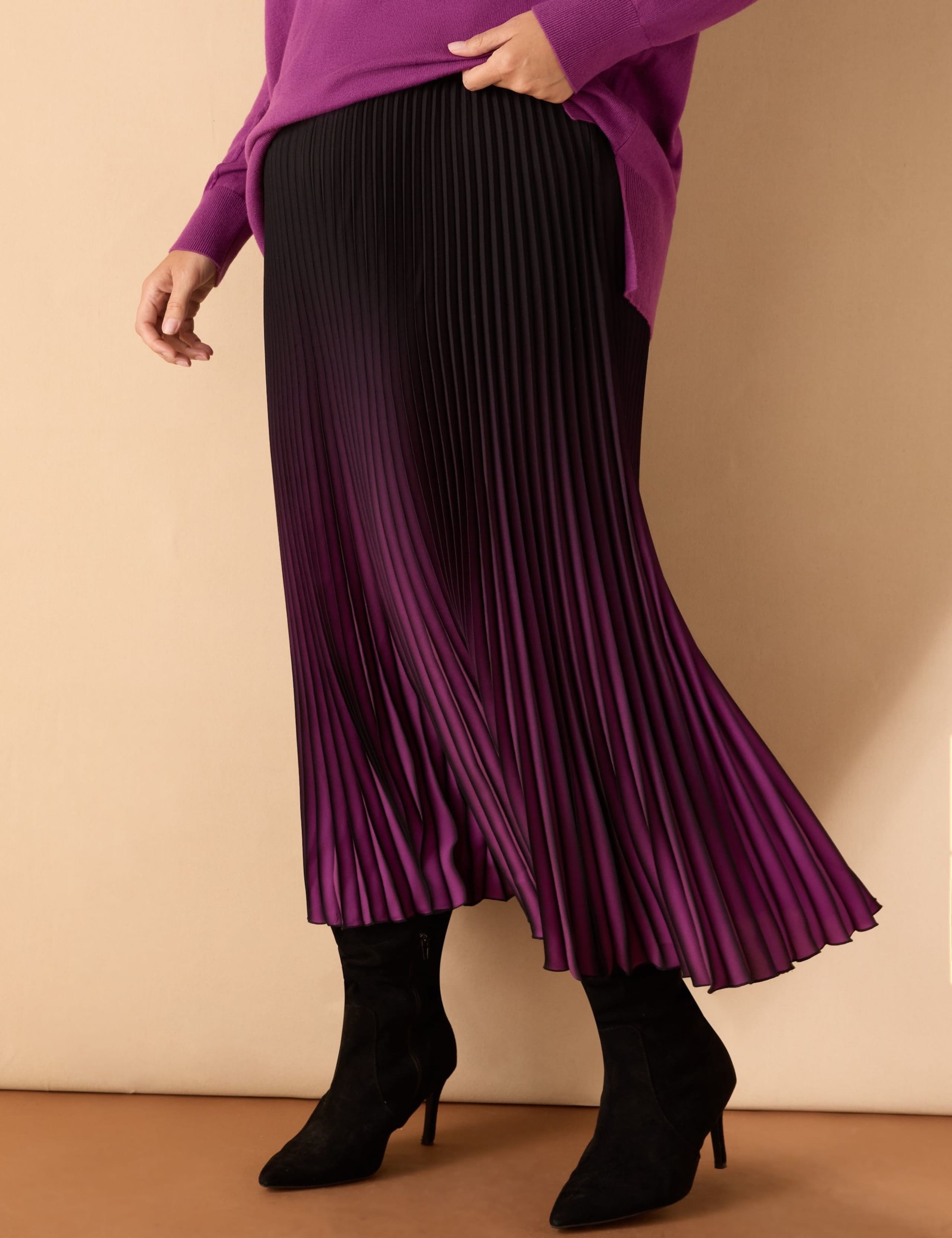 Ombré Plissé Midi Skirt 3 of 6