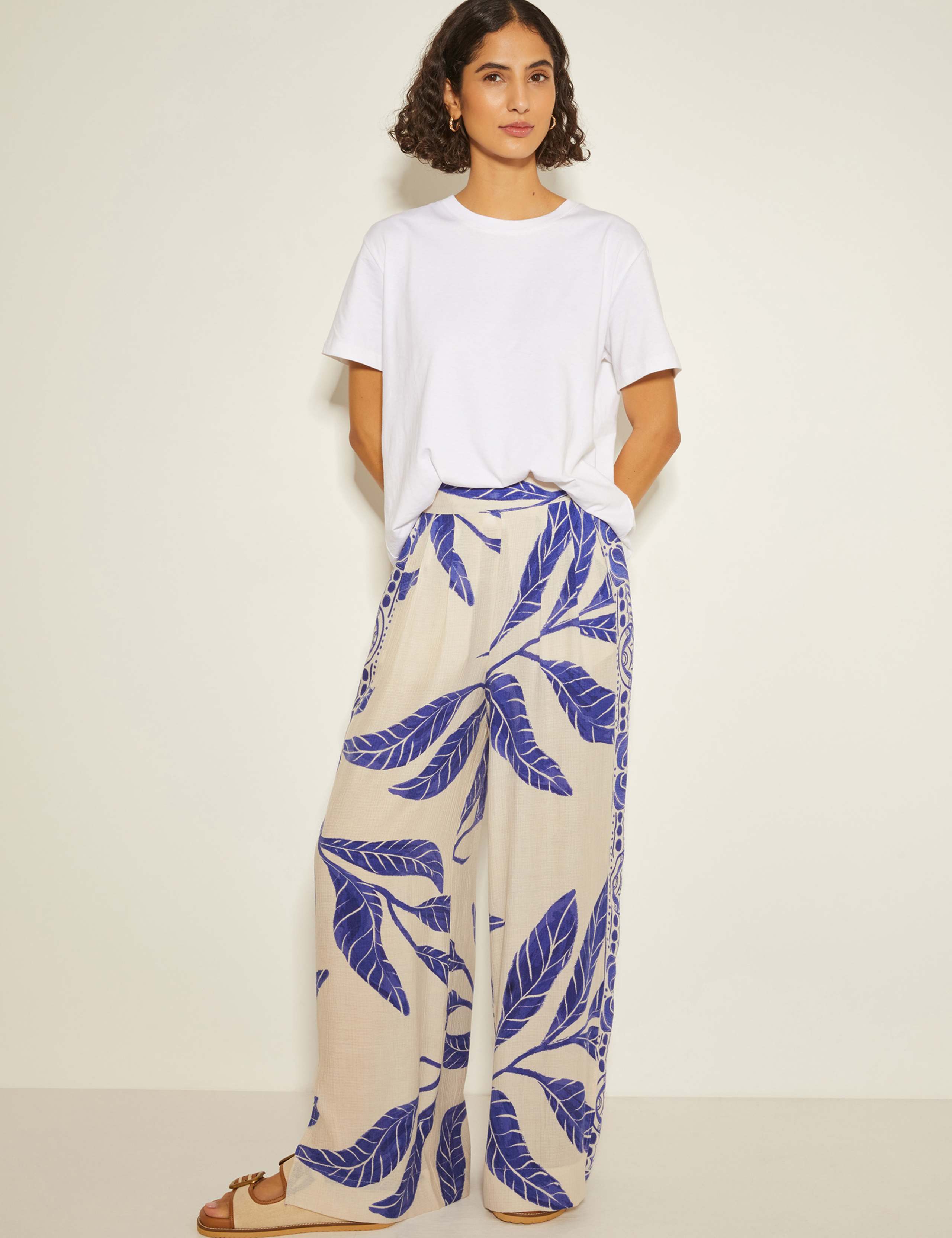 Printed Straight Leg Trousers 5 of 6