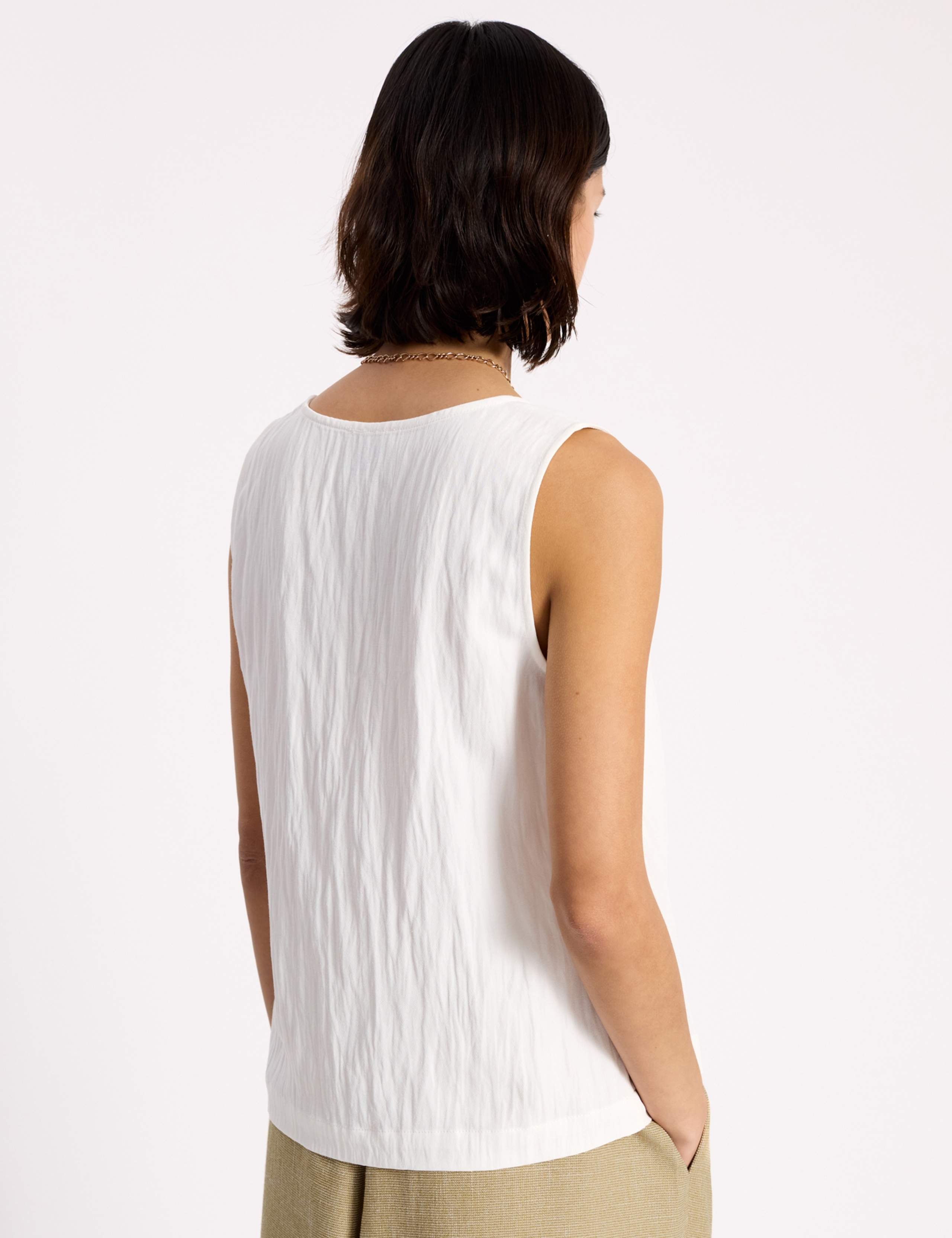 Scoop Neck Relaxed Vest 6 of 6