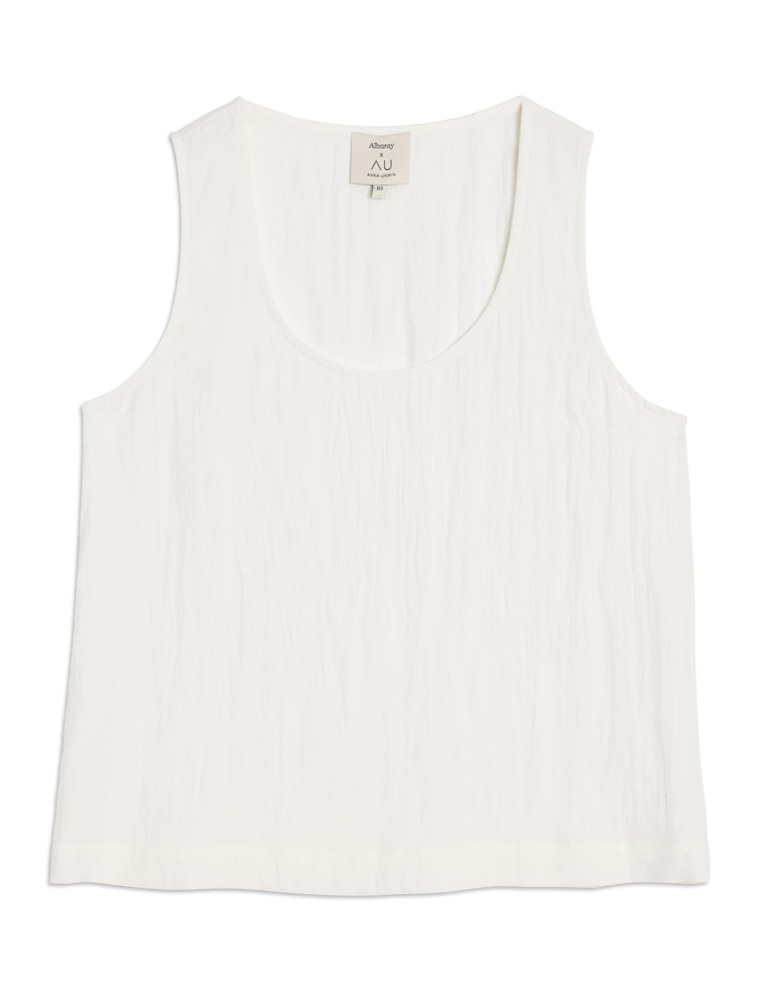 Scoop Neck Relaxed Vest 2 of 6