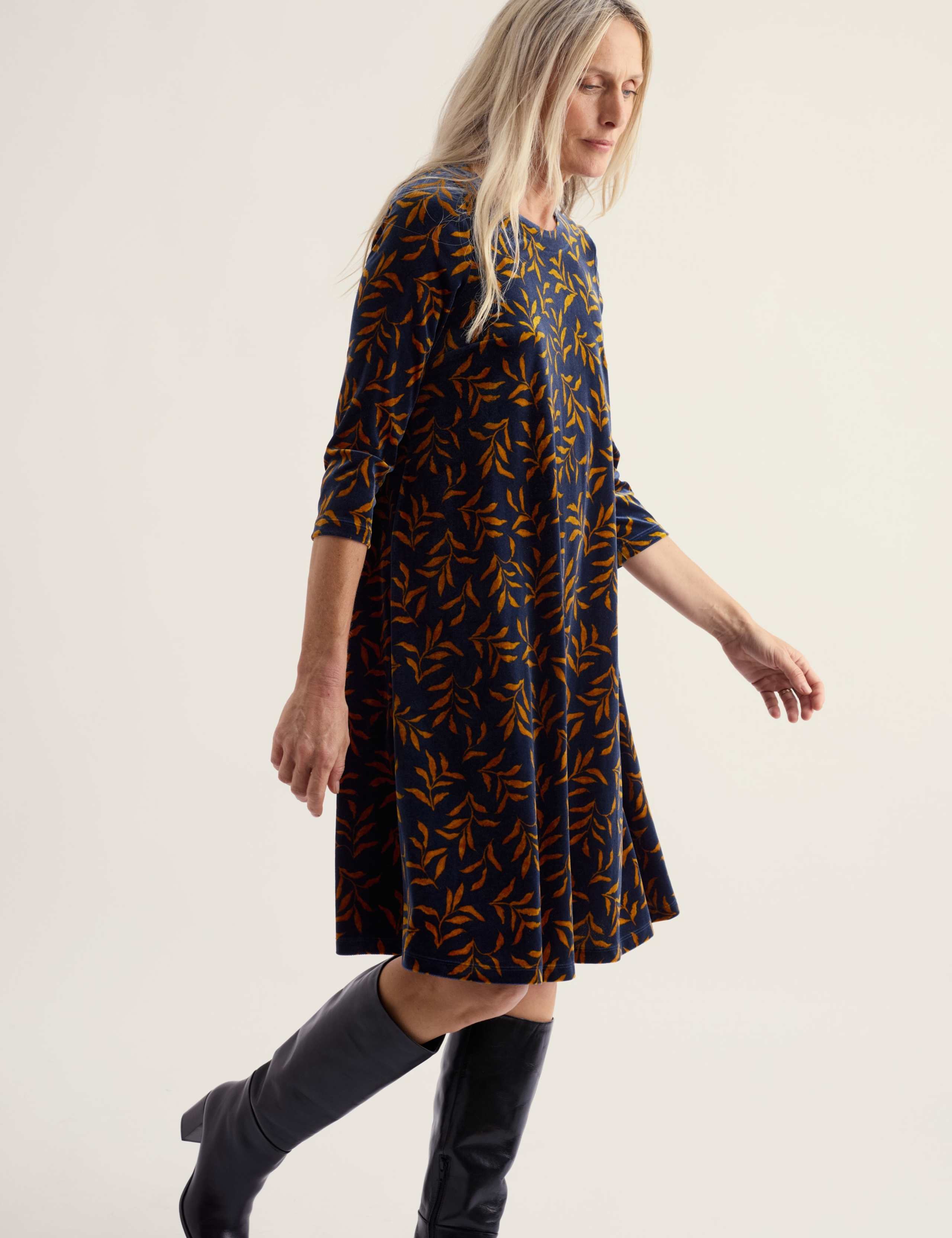 Velvet Printed Knee Length Shift Dress 4 of 5