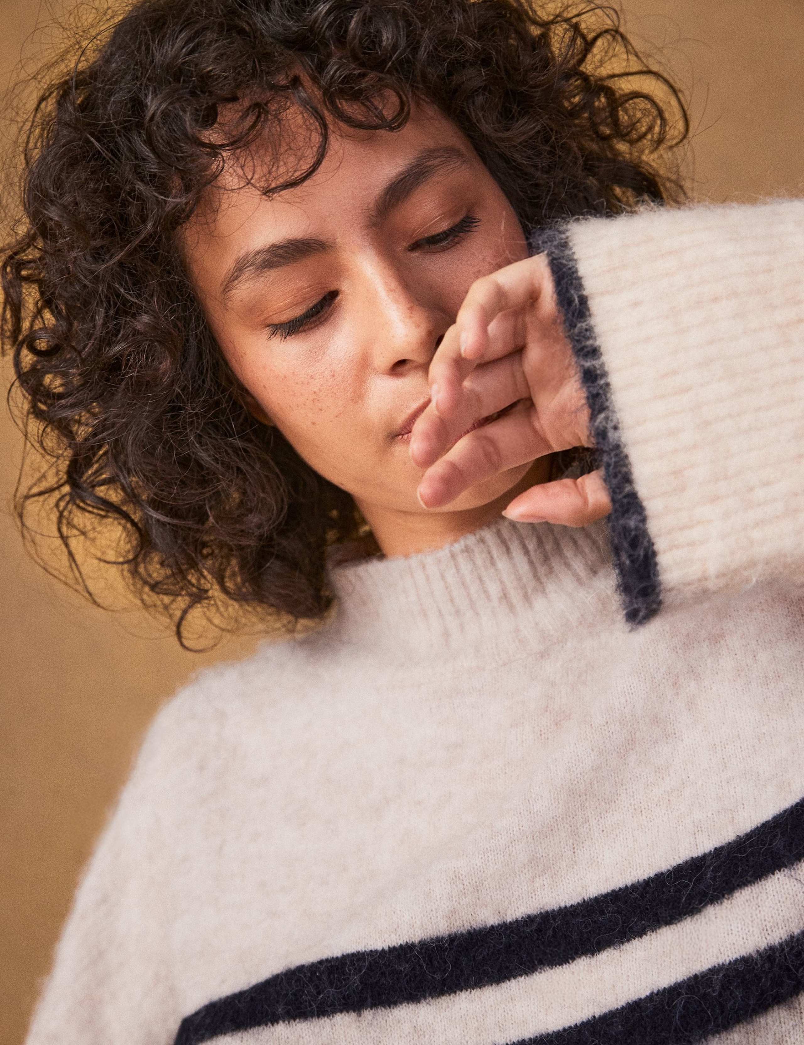 Alpaca Blend Fluffy Striped Relaxed Jumper 4 of 4