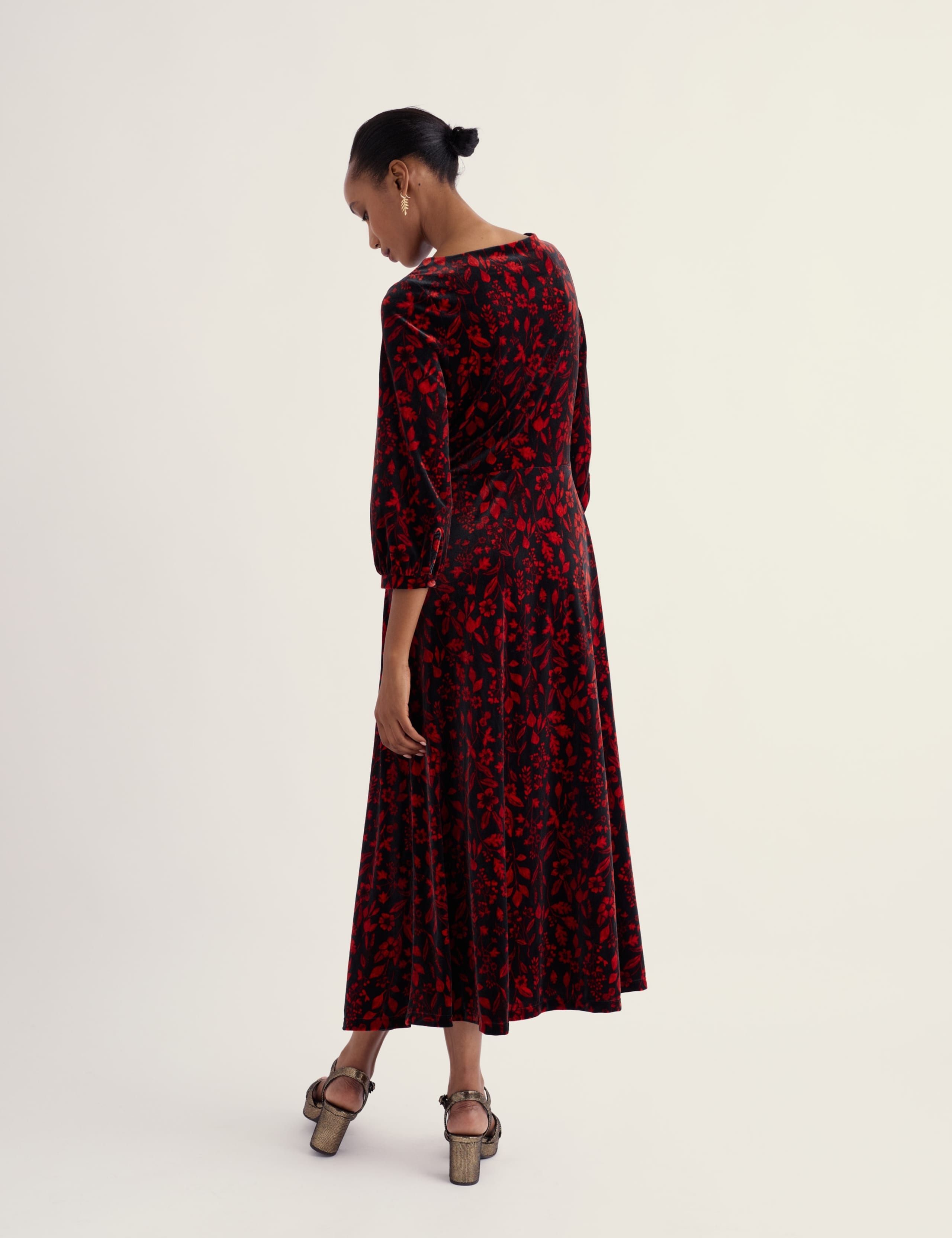 Velvet Printed Midaxi Flared Dress 4 of 5