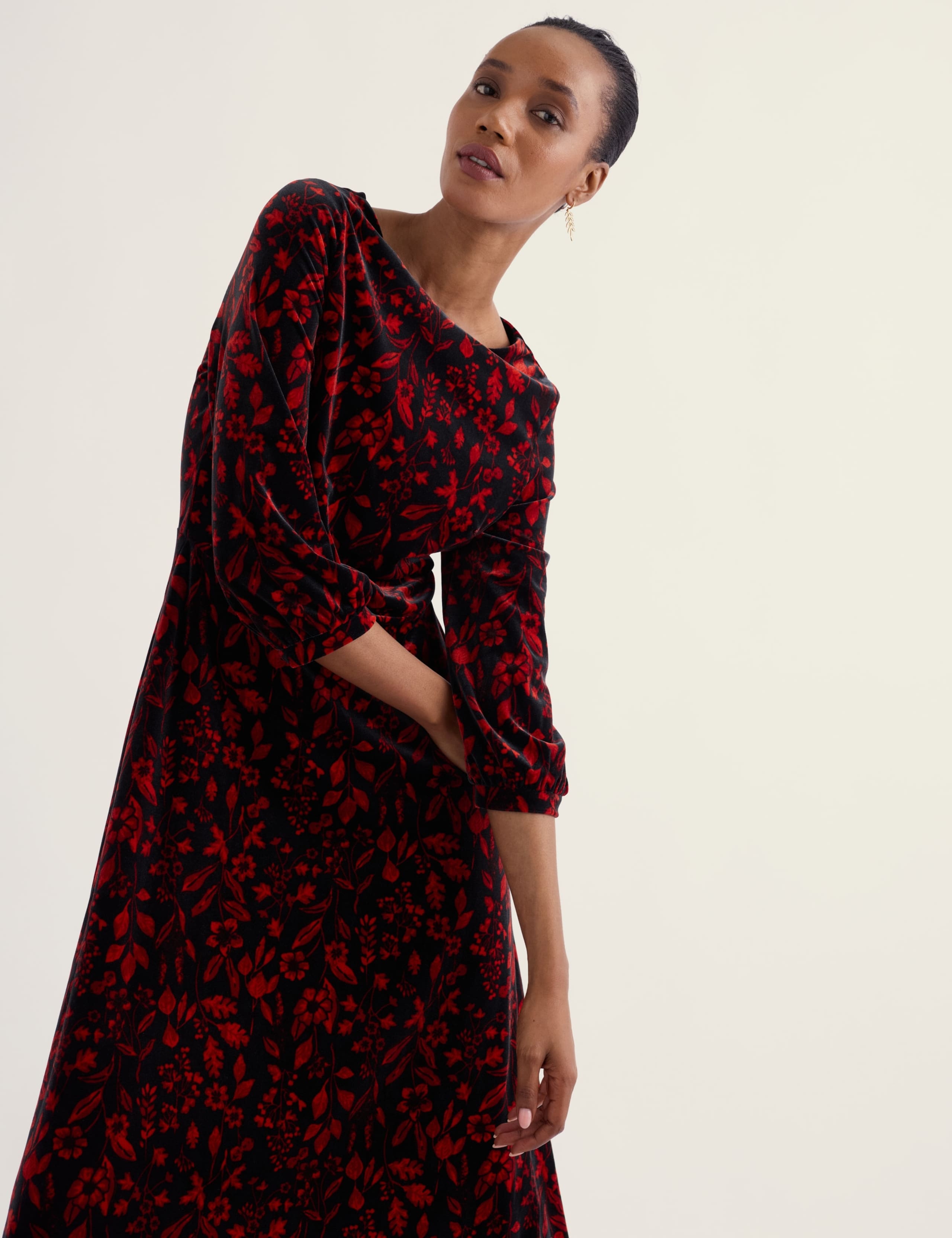 Velvet Printed Midaxi Flared Dress 5 of 5