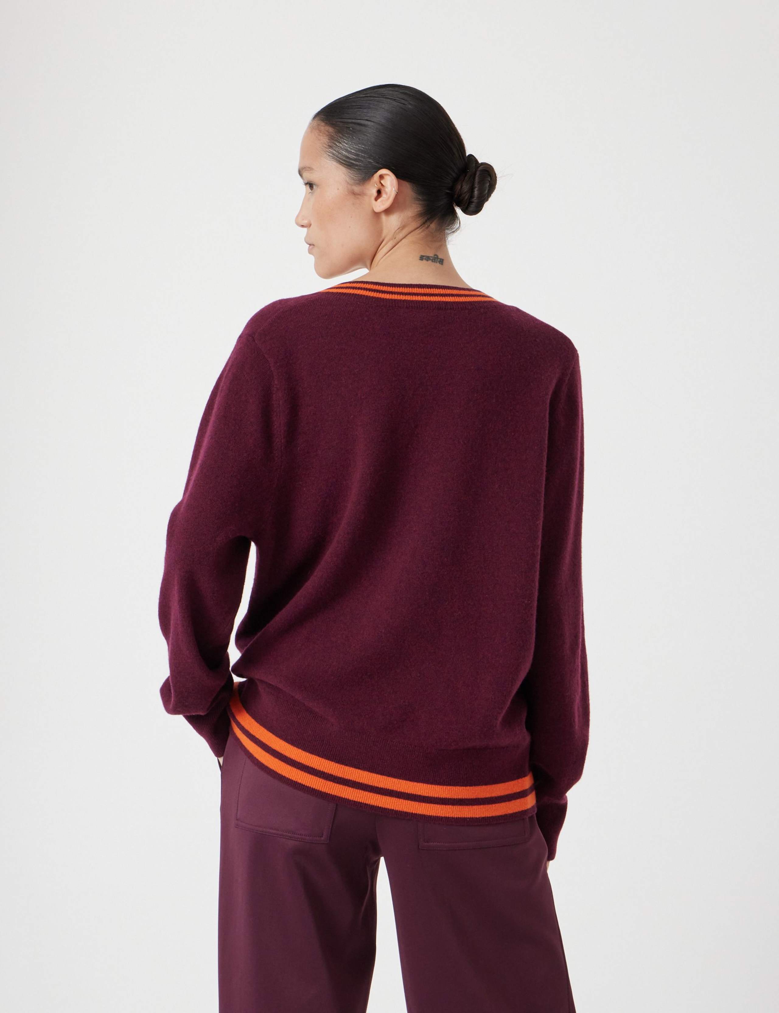 Pure Merino Wool V-Neck Tipped Detail Jumper 4 of 5