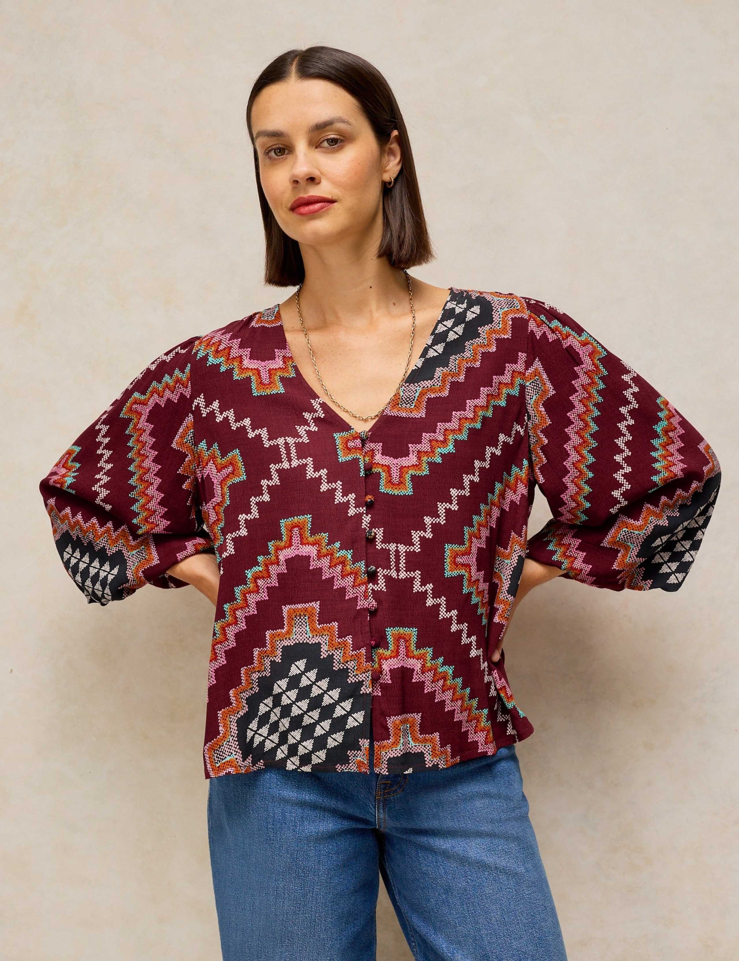 Geometric Jacquard V-Neck Top 4 of 6