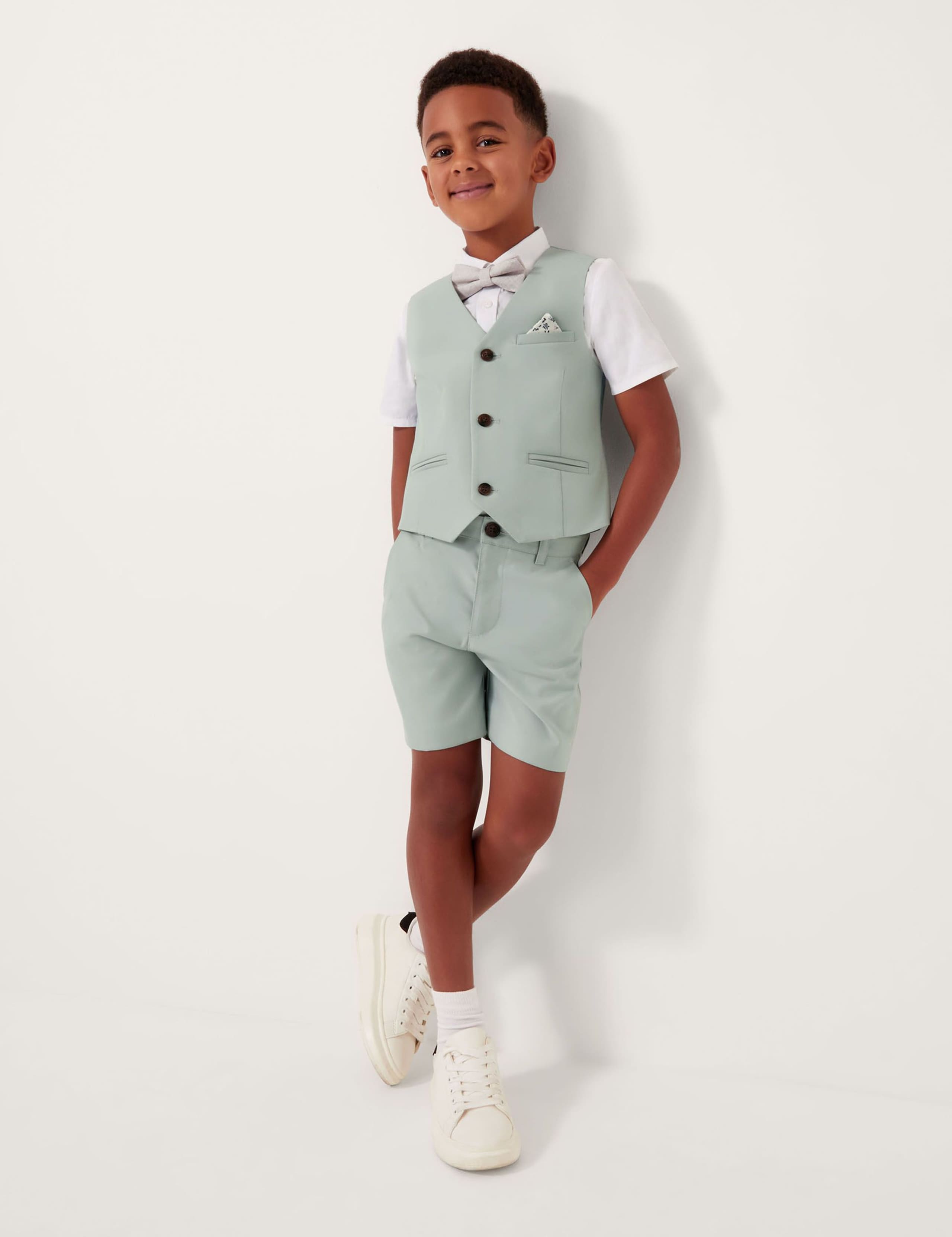 4pc Short Suit & Bow Tie (0-13 Years) 1 of 4