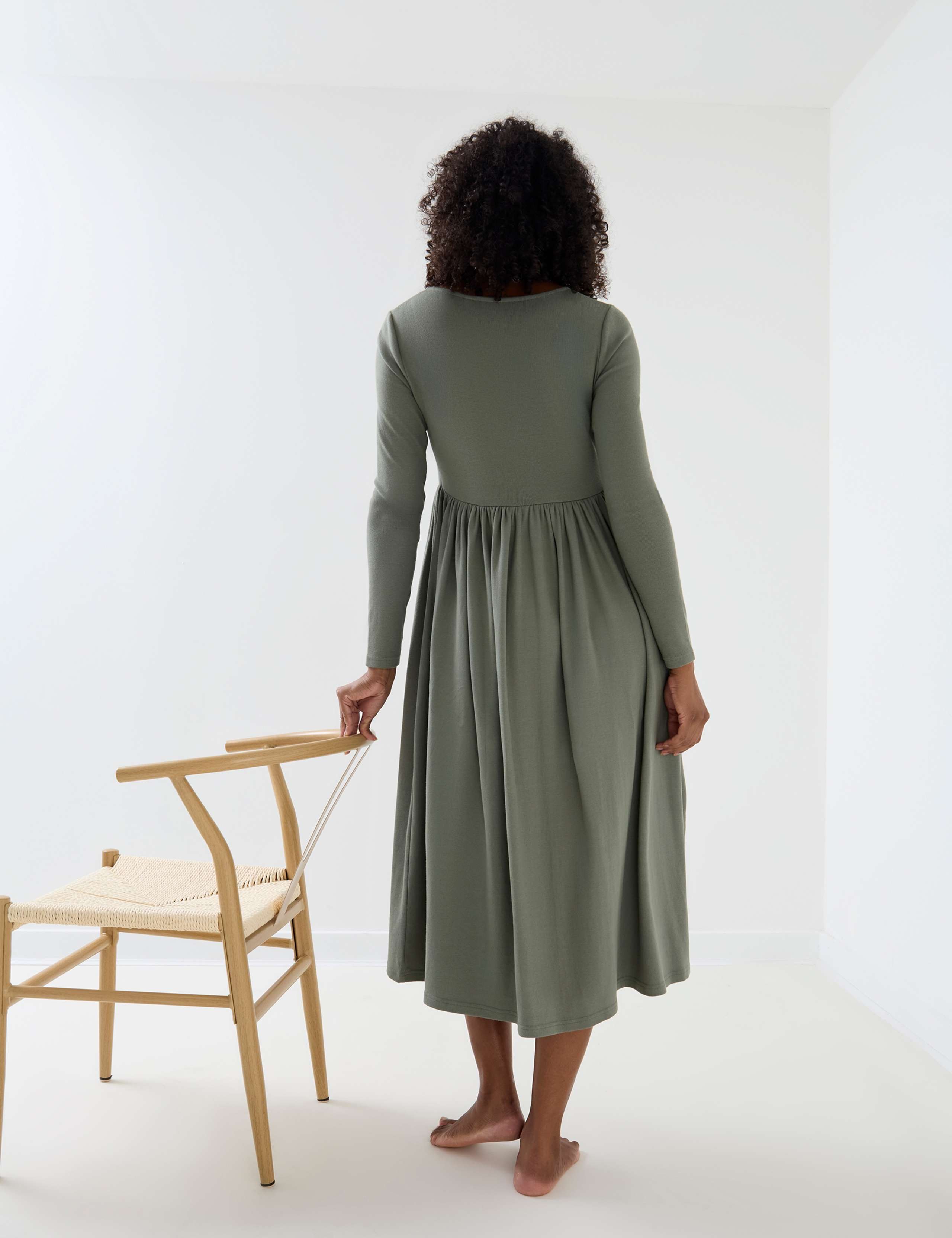 Maternity Ribbed Popper A-Line Midi Dress 4 of 4