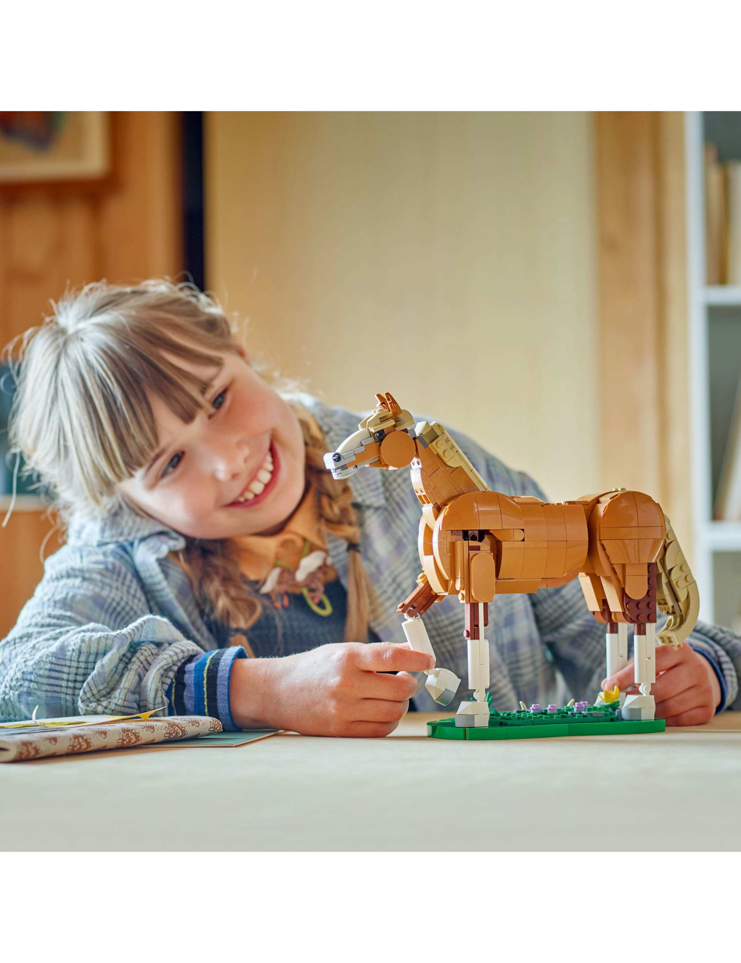 LEGO Creator 3in1 Beautiful Horse Toy 31166(9+ Yrs) 2 of 6