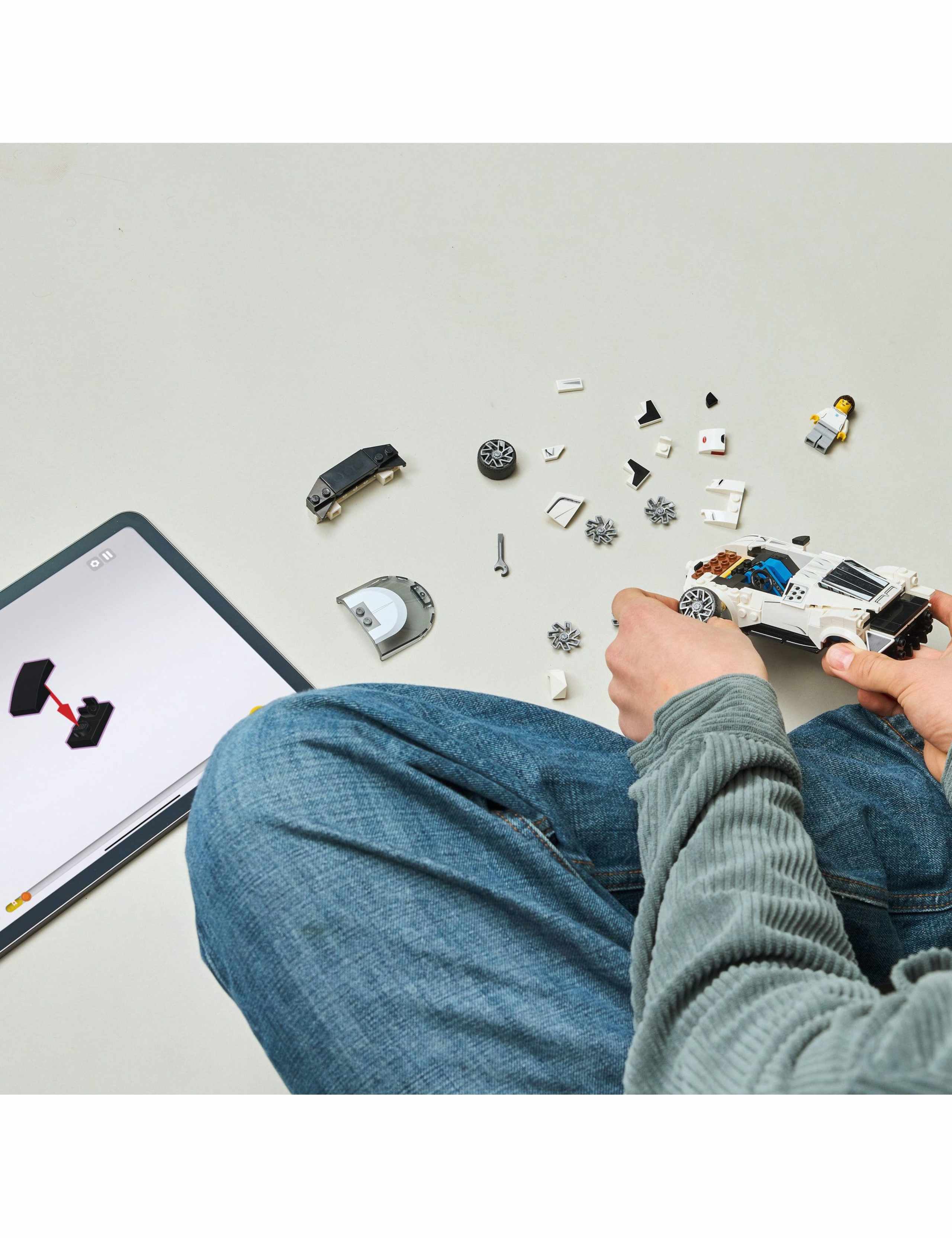 LEGO Speed Champions Bugatti Centodieci Hyper Sports Car 77240(9+ Yrs) 3 of 6