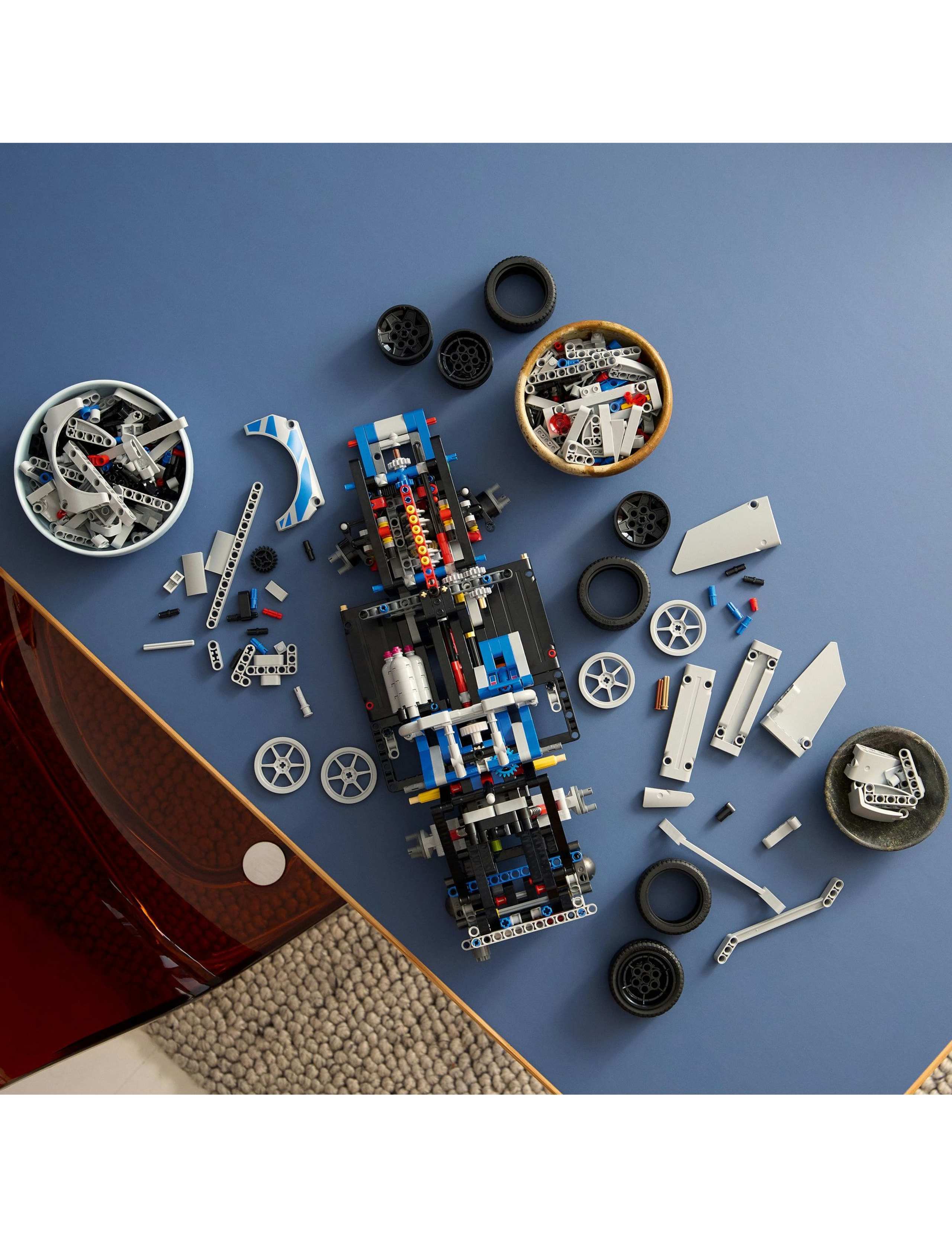 LEGO Technic 2 Fast 2 Furious Nissan Skyline GT-R (R34) 42210(18+ Yrs) 4 of 6