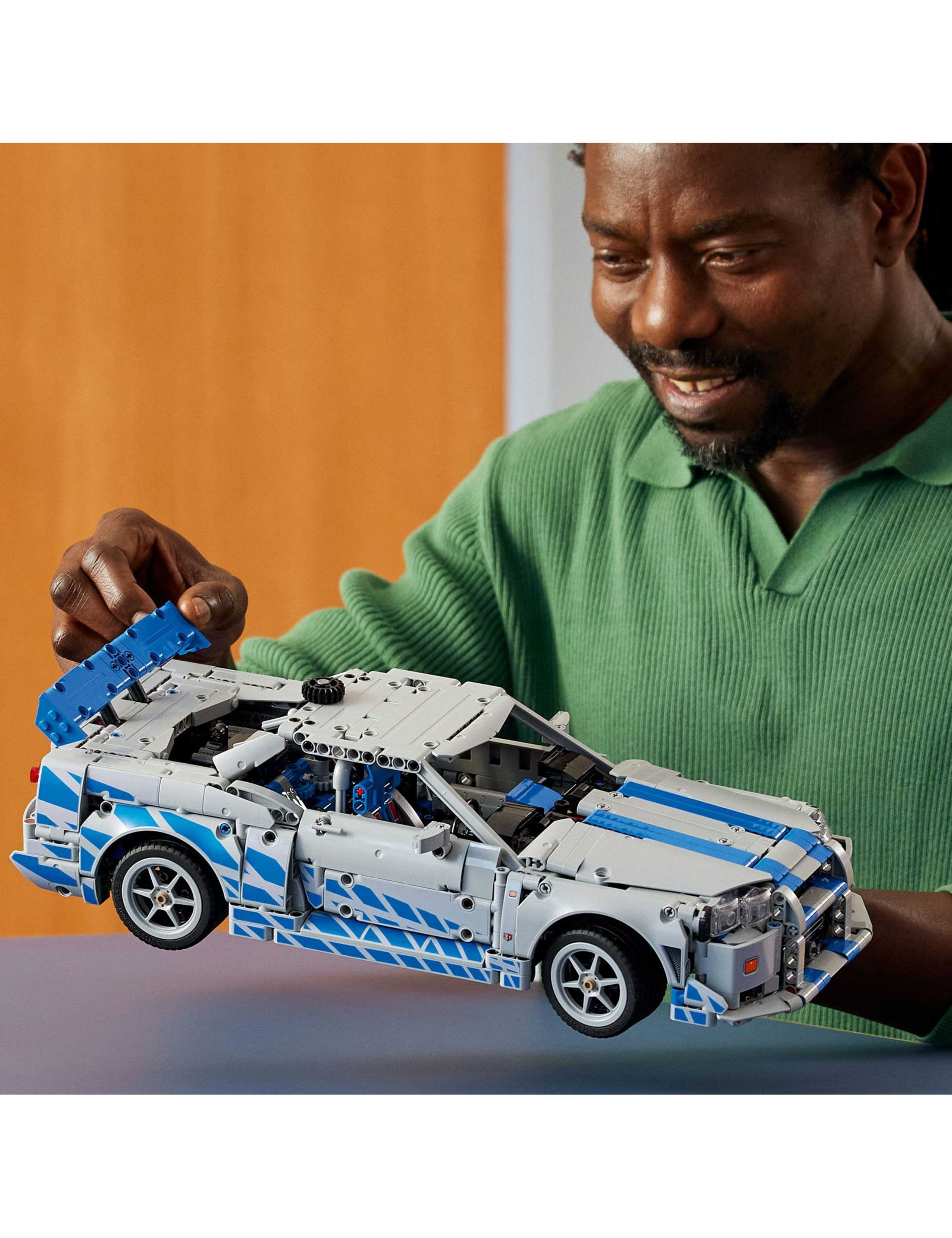 LEGO Technic 2 Fast 2 Furious Nissan Skyline GT-R (R34) 42210(18+ Yrs) 5 of 6