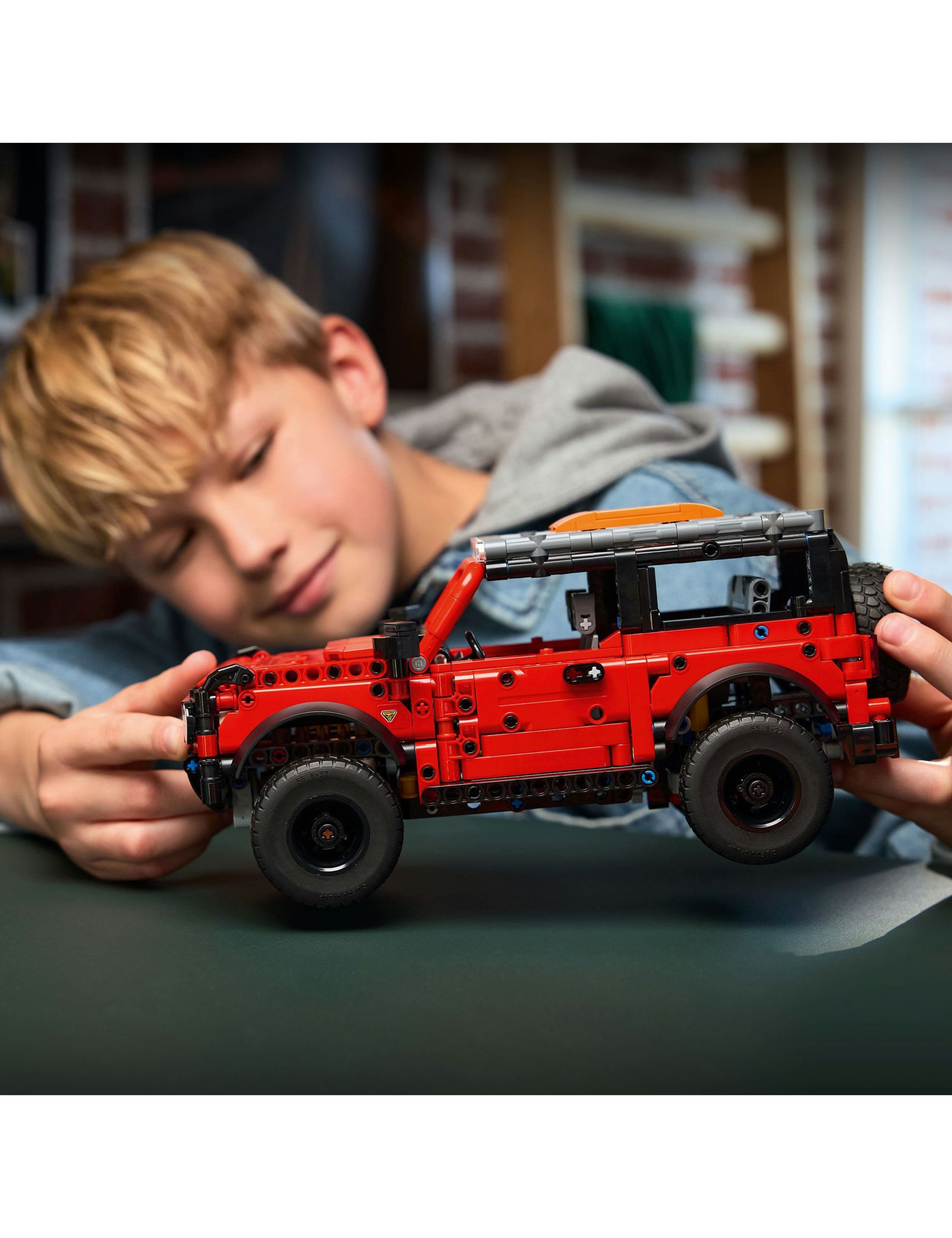 LEGO Technic Ford Bronco SUV Off Road Car Toy 42213(9+ Yrs) 6 of 6