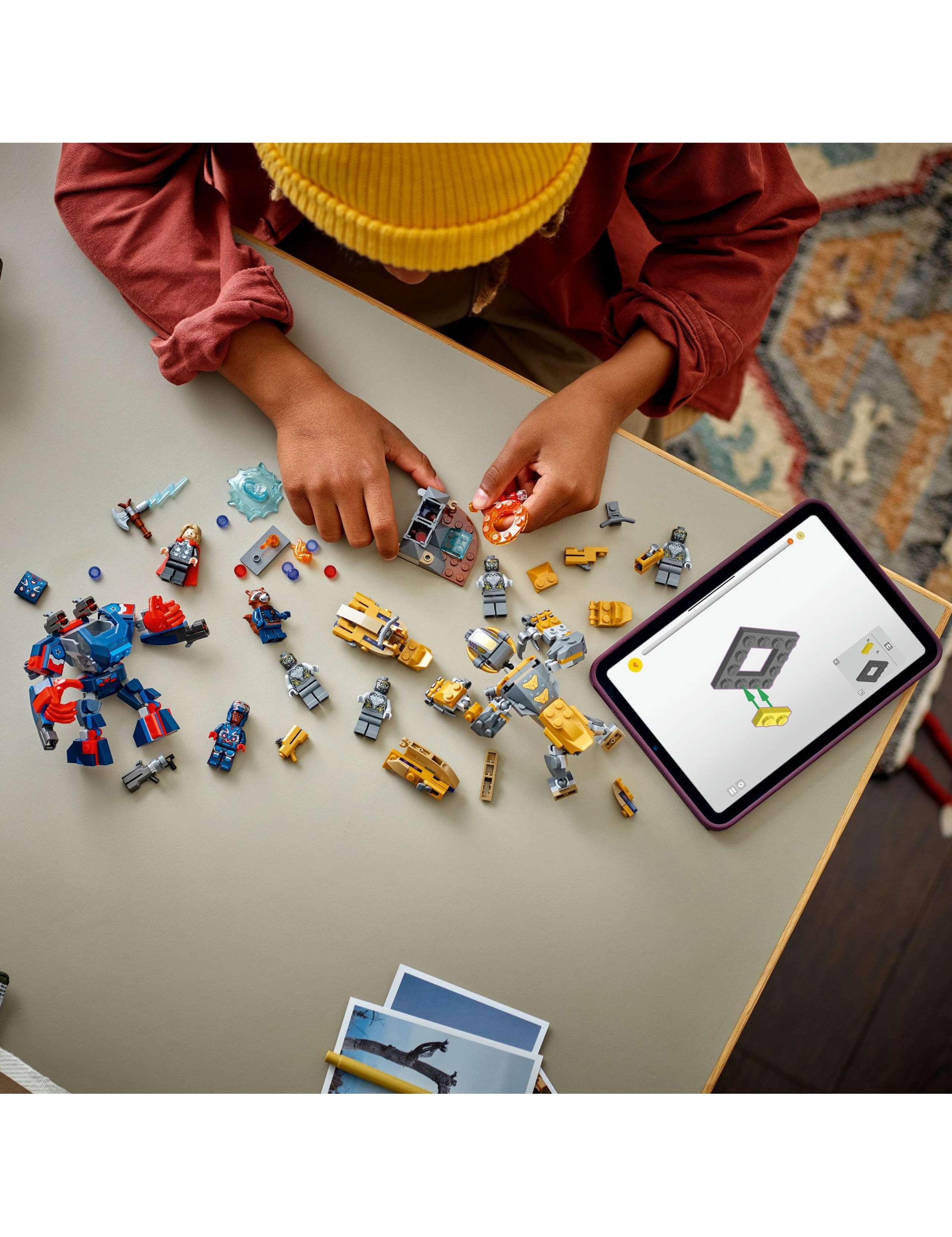 LEGO Marvel Avengers  Endgame Thor vs. Chitauri 76322(8+ Yrs) 3 of 6