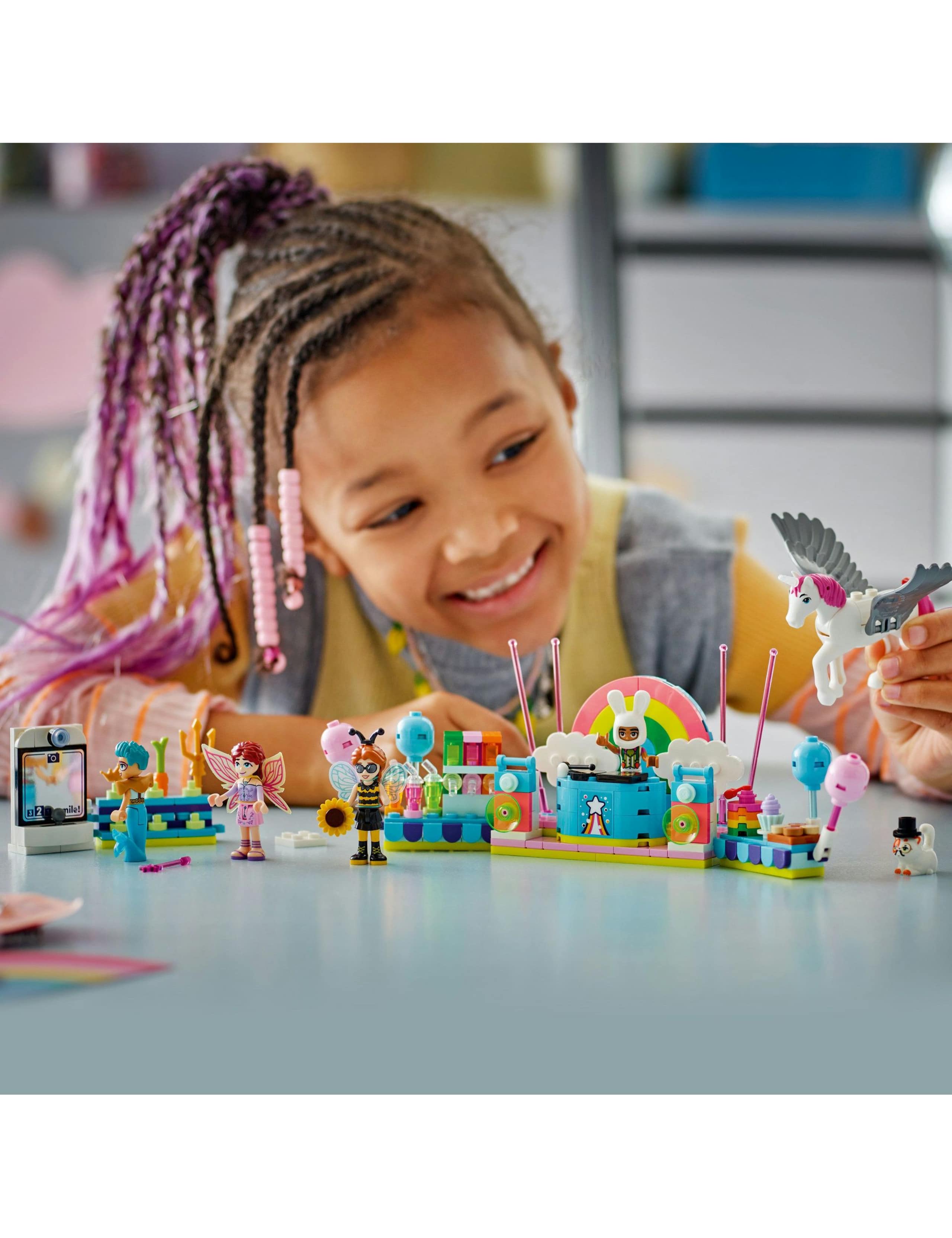 LEGO Friends Costume Party with Unicorn & Fairy  42661(6+ Yrs) 2 of 6