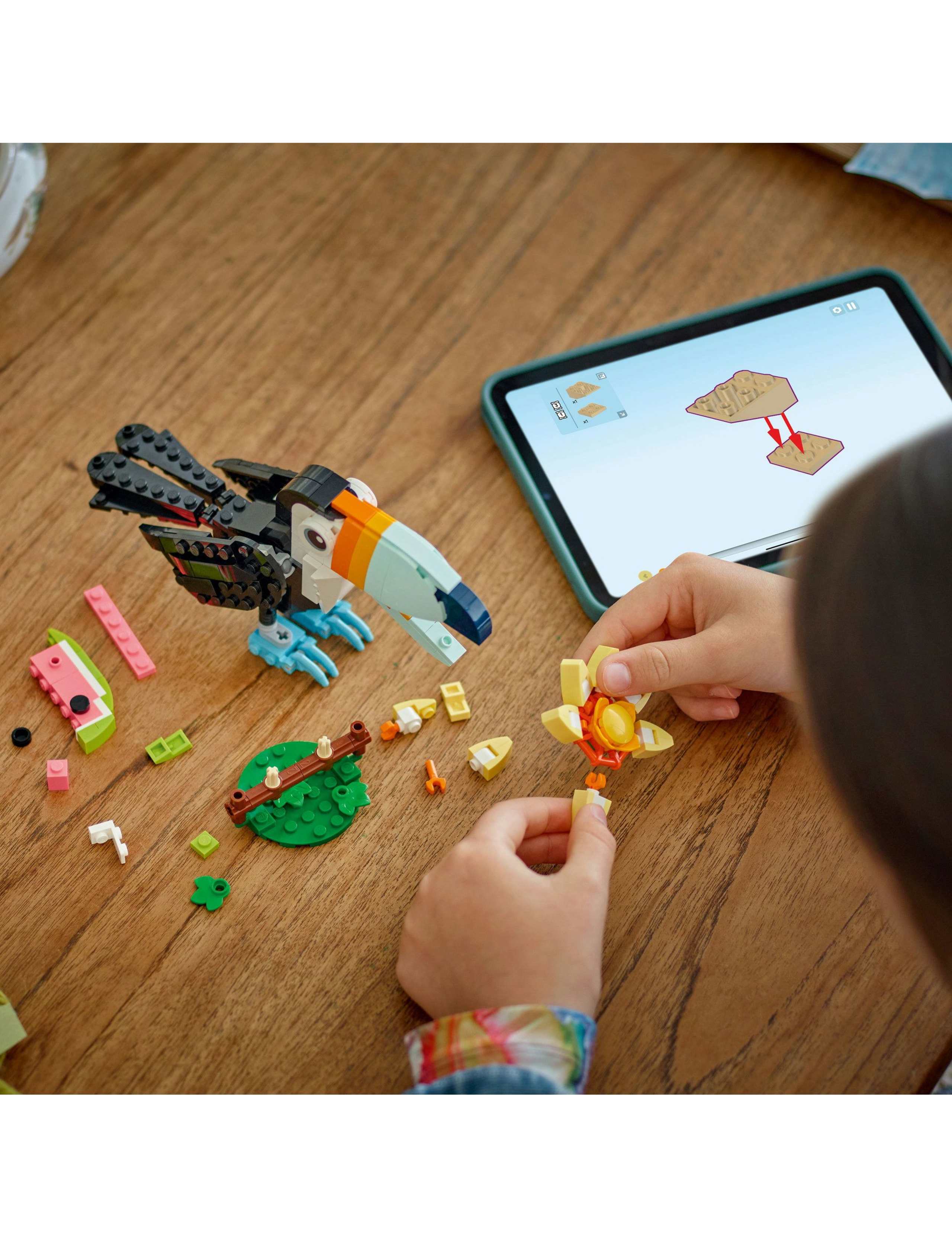 LEGO Creator 3in1 Wild Animals Tropical Toucan 31173(7+ Yrs) 4 of 6