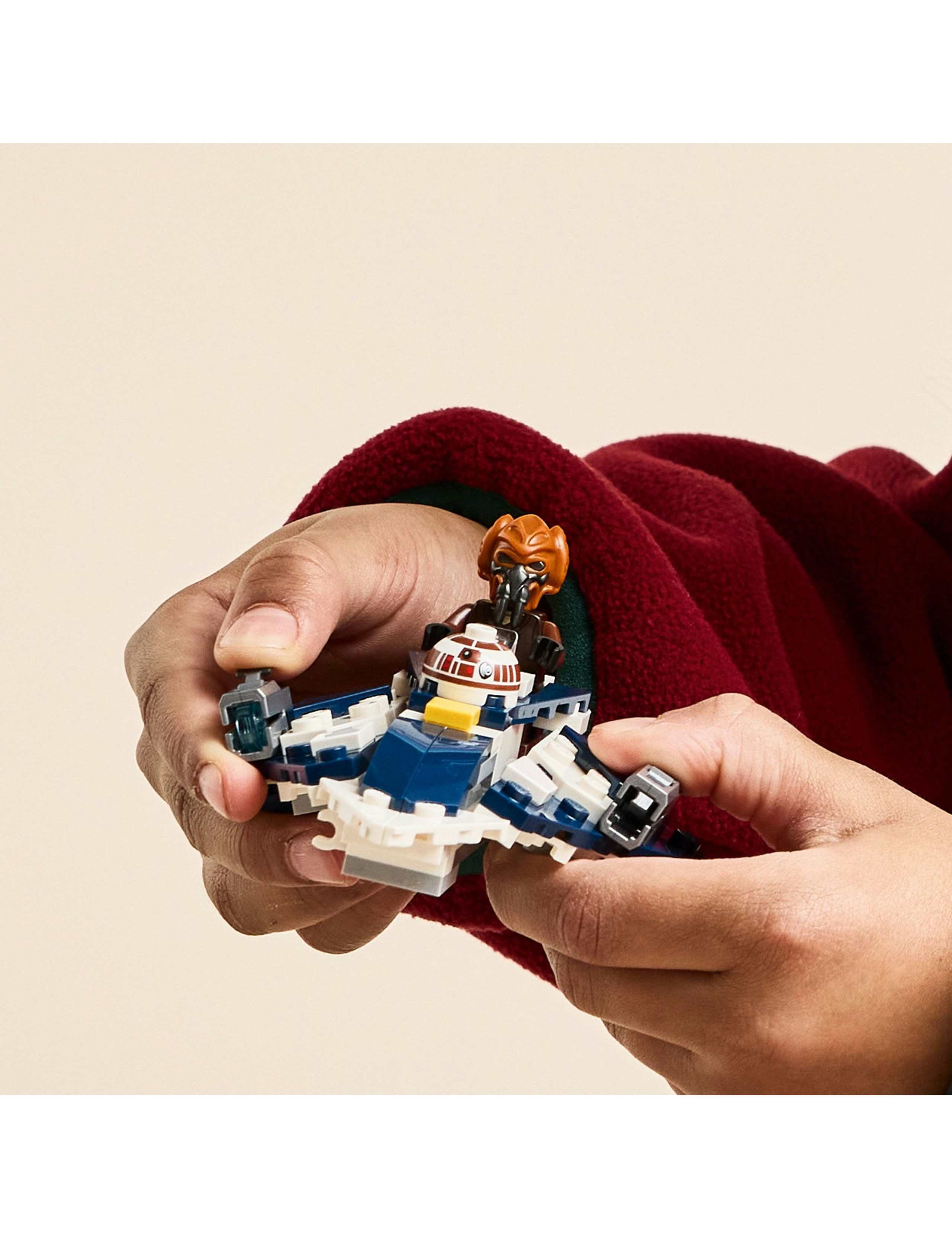 Plo Koon's Jedi Starfighter™ Microfighter 75400(6+ Yrs) 3 of 6