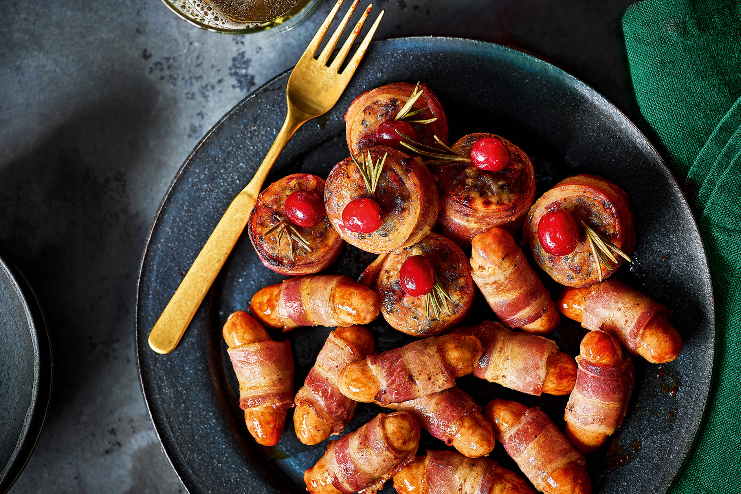 Our Best Ever British Outdoor Bred Pork Garnish Selection (18 Pieces) 1 of 2