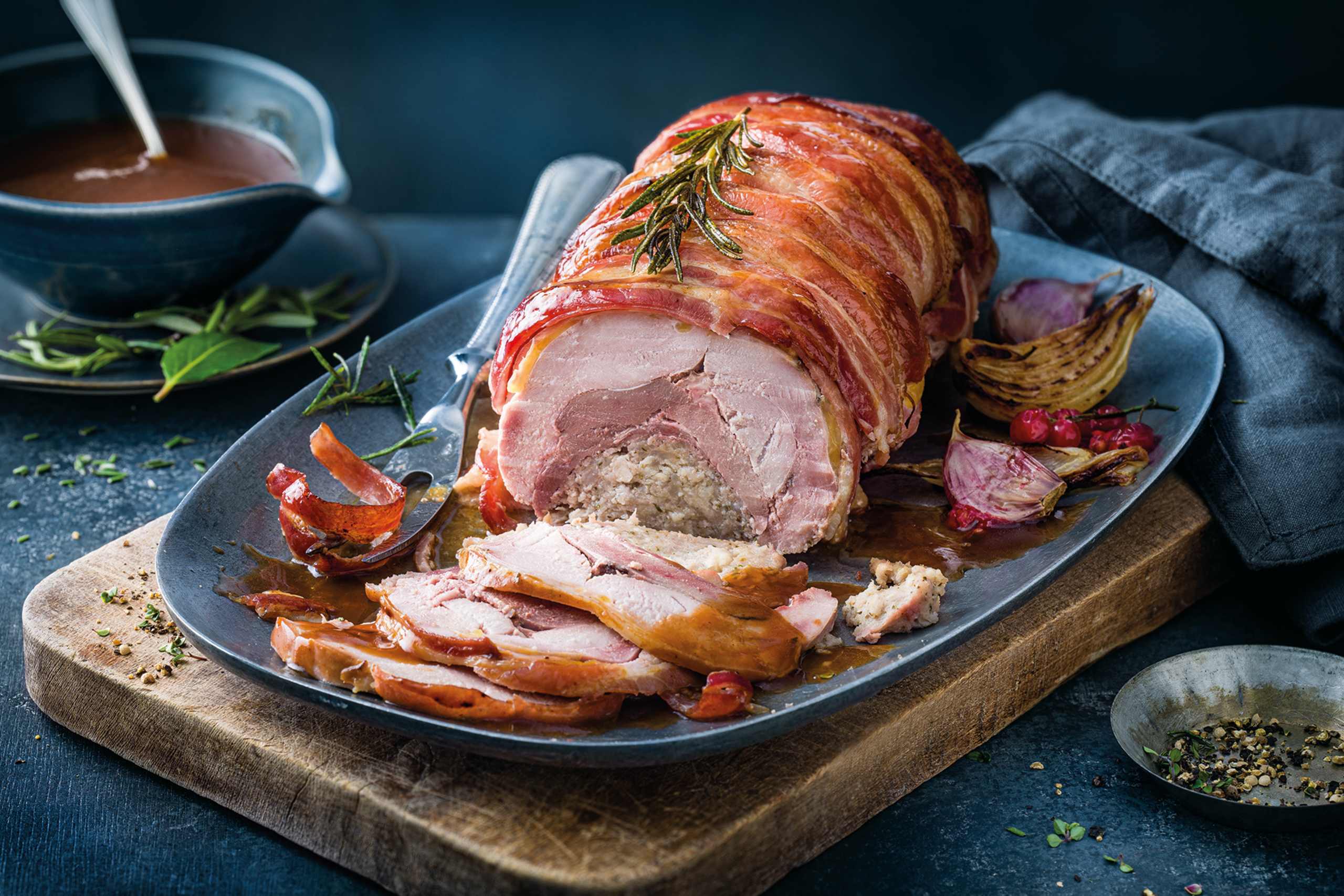 Collection British Easy-Carve Stuffed Three Game Roast (Serves 4-6