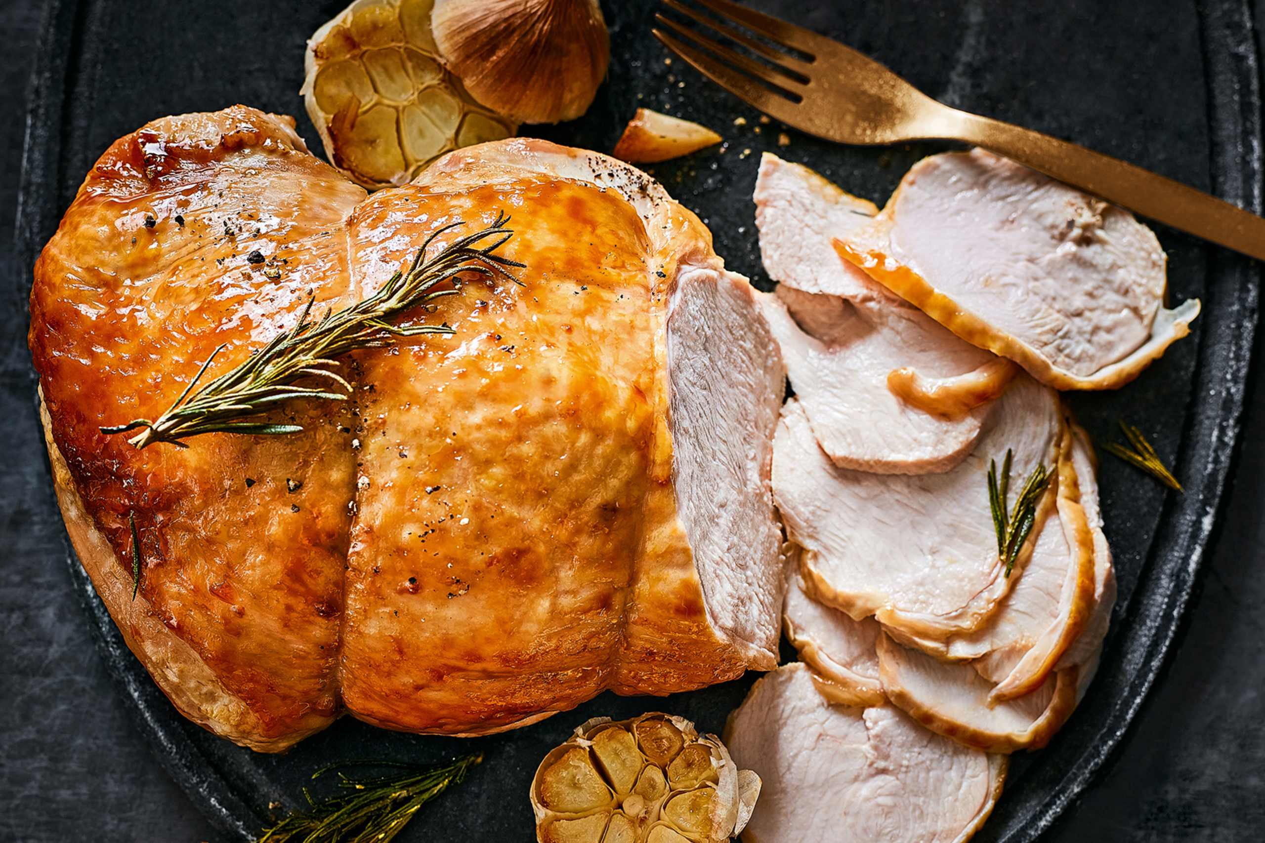 Irish Oakham™ Turkey Breast Joint (Serves 6) 1 of 2
