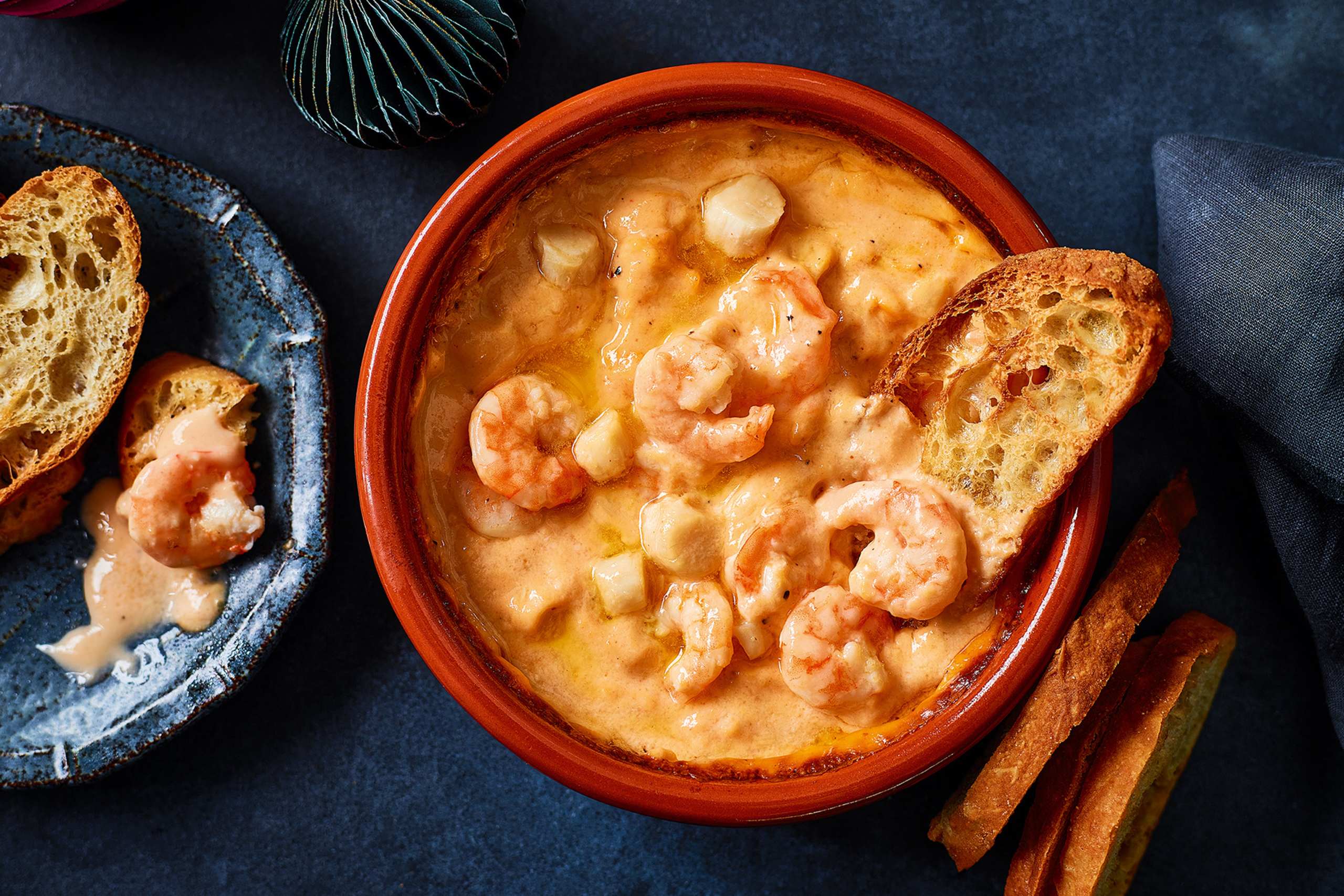 King Prawn & Scallop Cheese Bake (Serves 4) 1 of 2