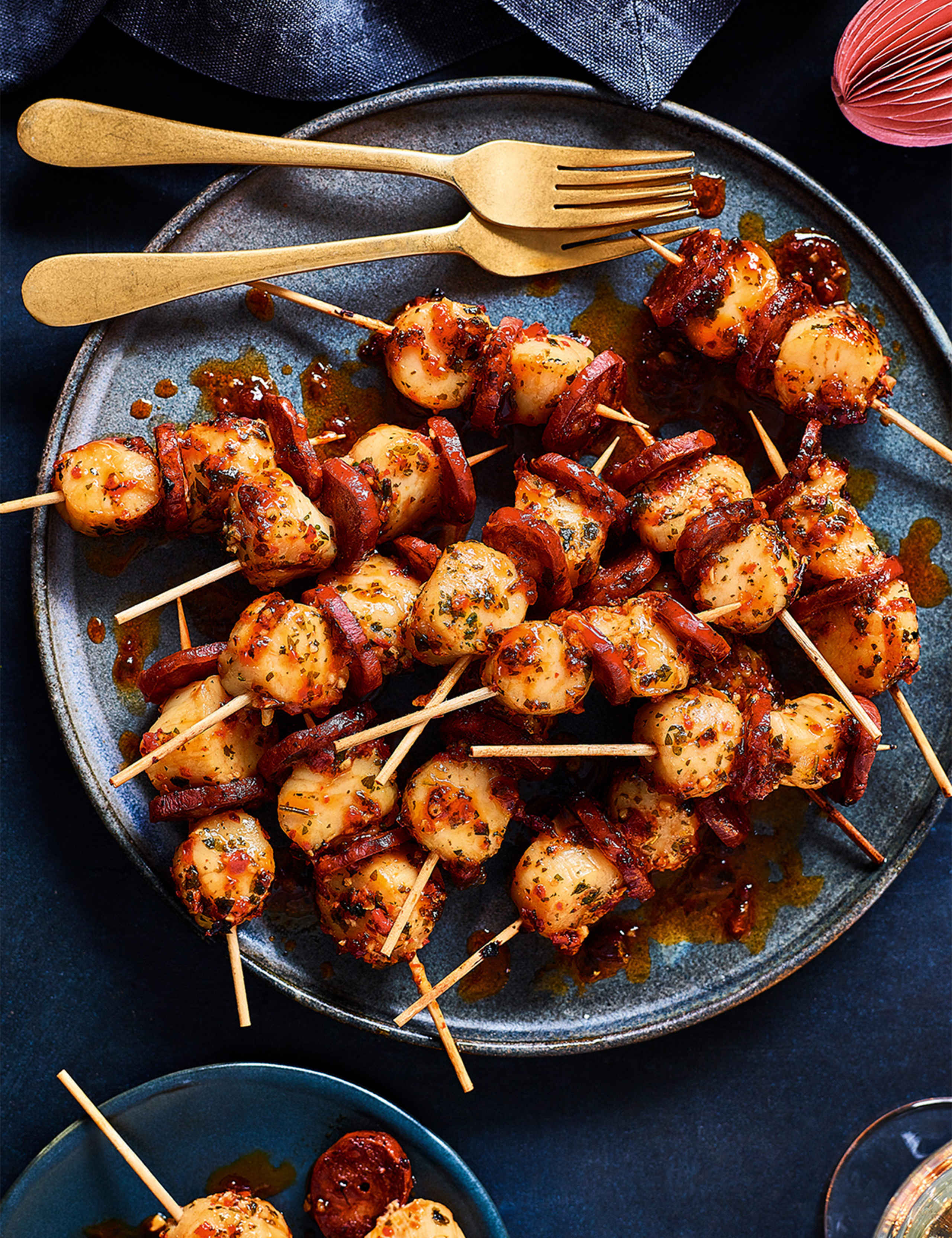 Collection 16 Mini Wild Canadian Scallop & Chorizo Skewers (16 Skewers) 1 of 2