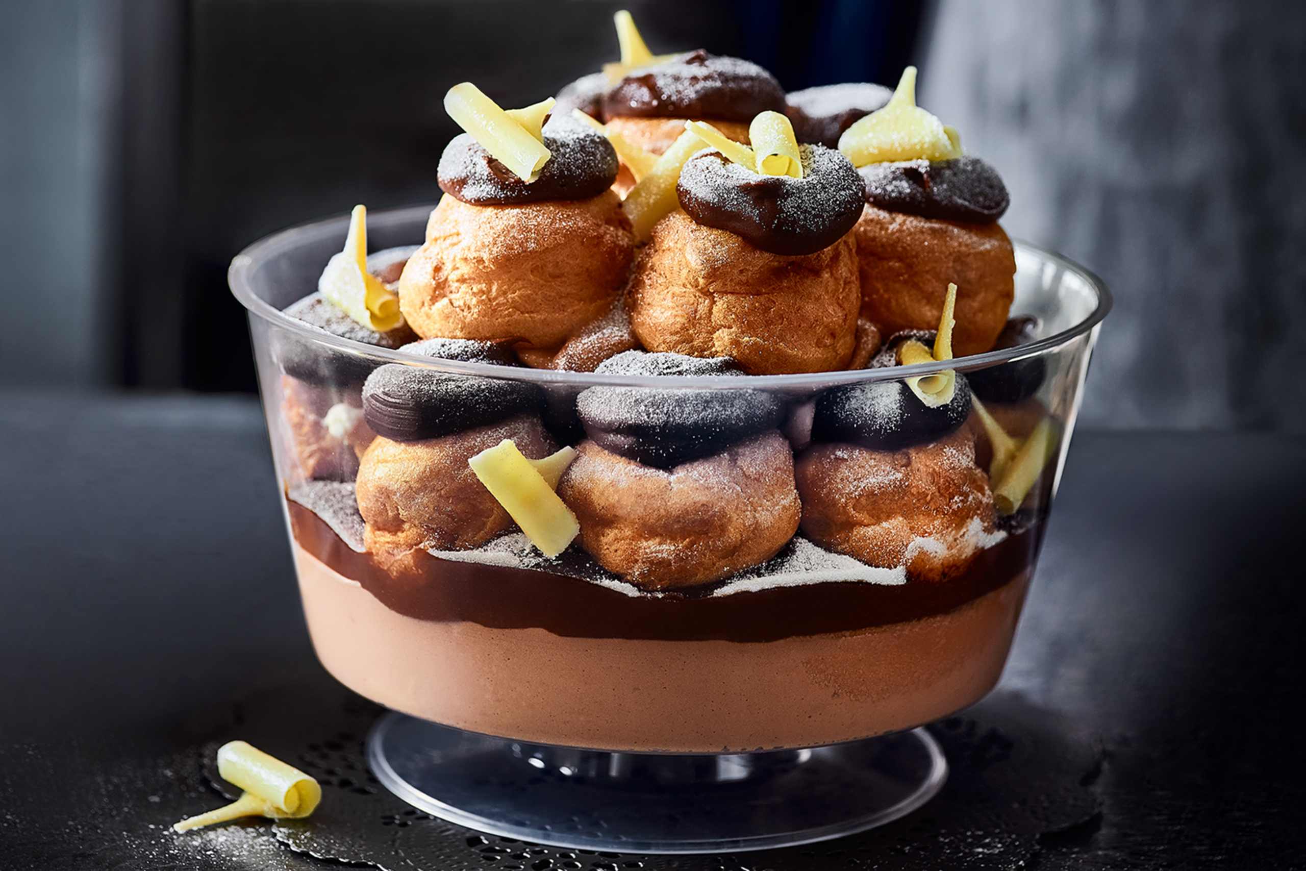 Collection Profiterole Dessert Bowl (Serves 10) 1 of 2