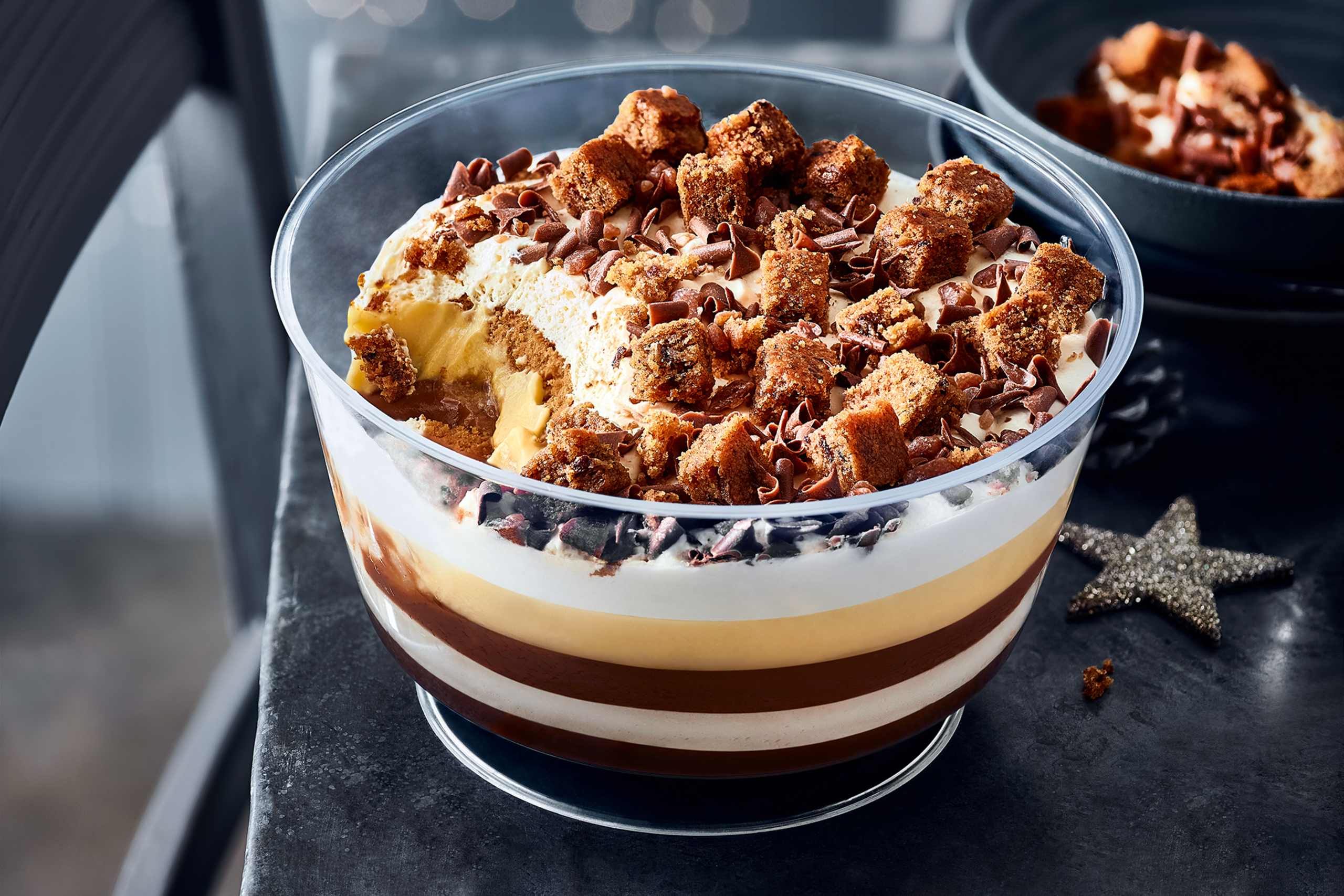 Sticky Toffee Pudding Trifle (Serves 8) at M&S
