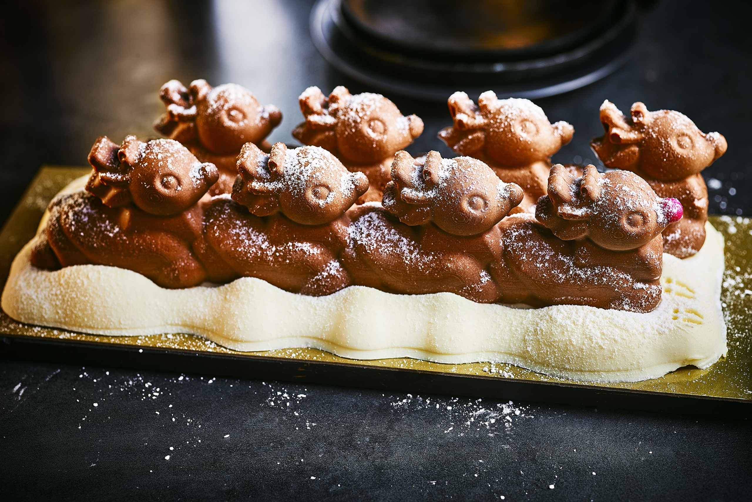 Collection Dashing Through the Snow (Serves 8) 1 of 2