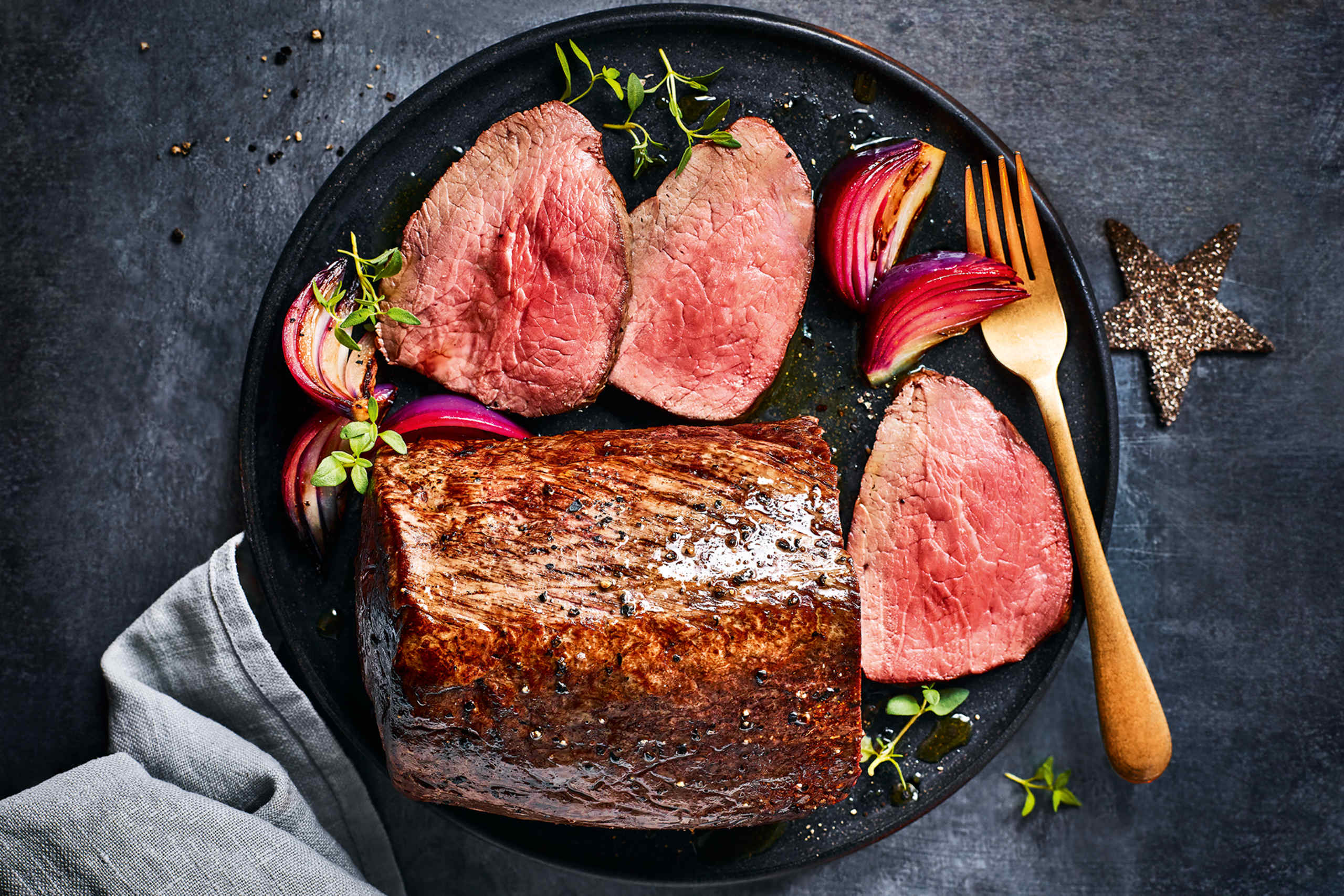 Collection Irish Fillet of Beef 10-Day Matured, Boneless (Serves 4) 1 of 2