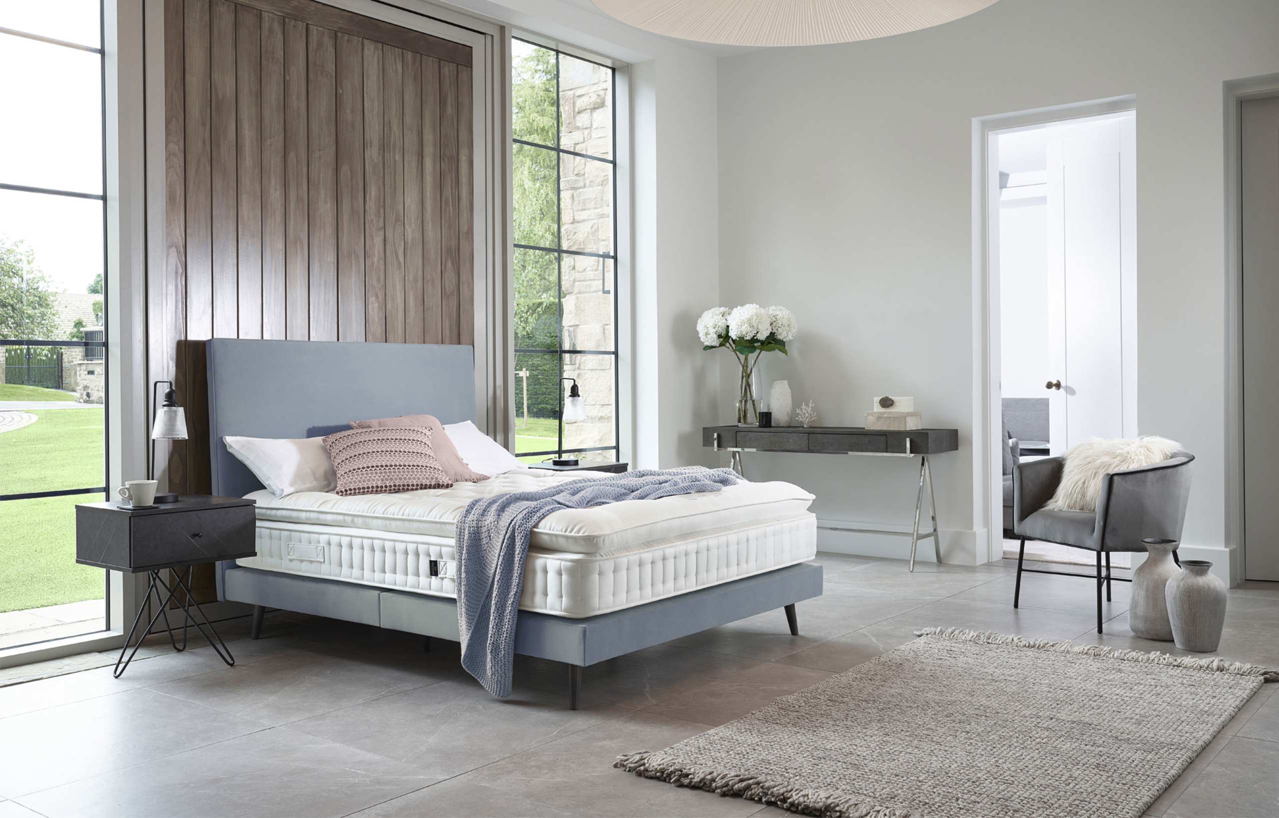 8000 Luxury Pillowtop Heritage Medium Soft Mattress 2 of 5