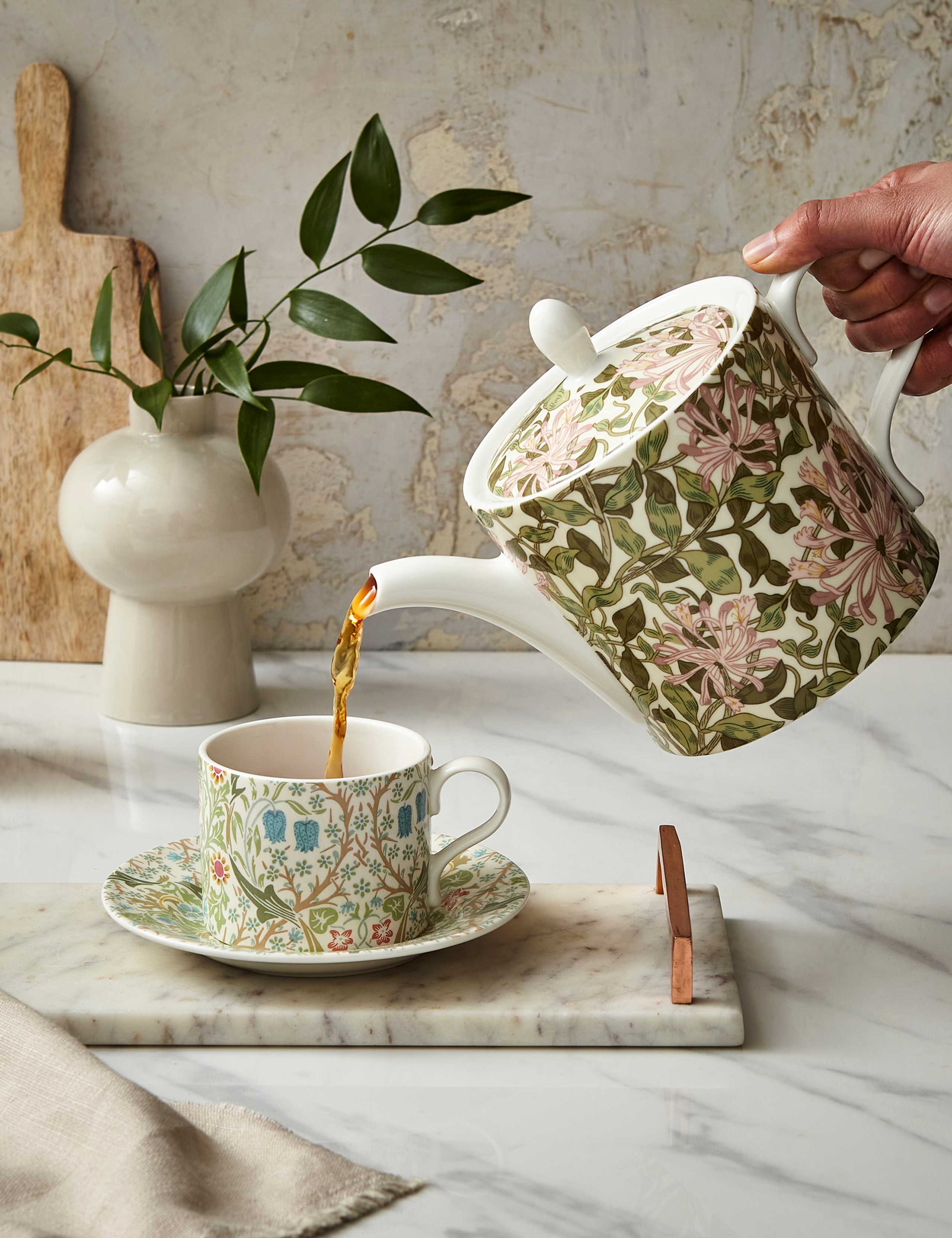 Honeysuckle Teapot 5 of 6