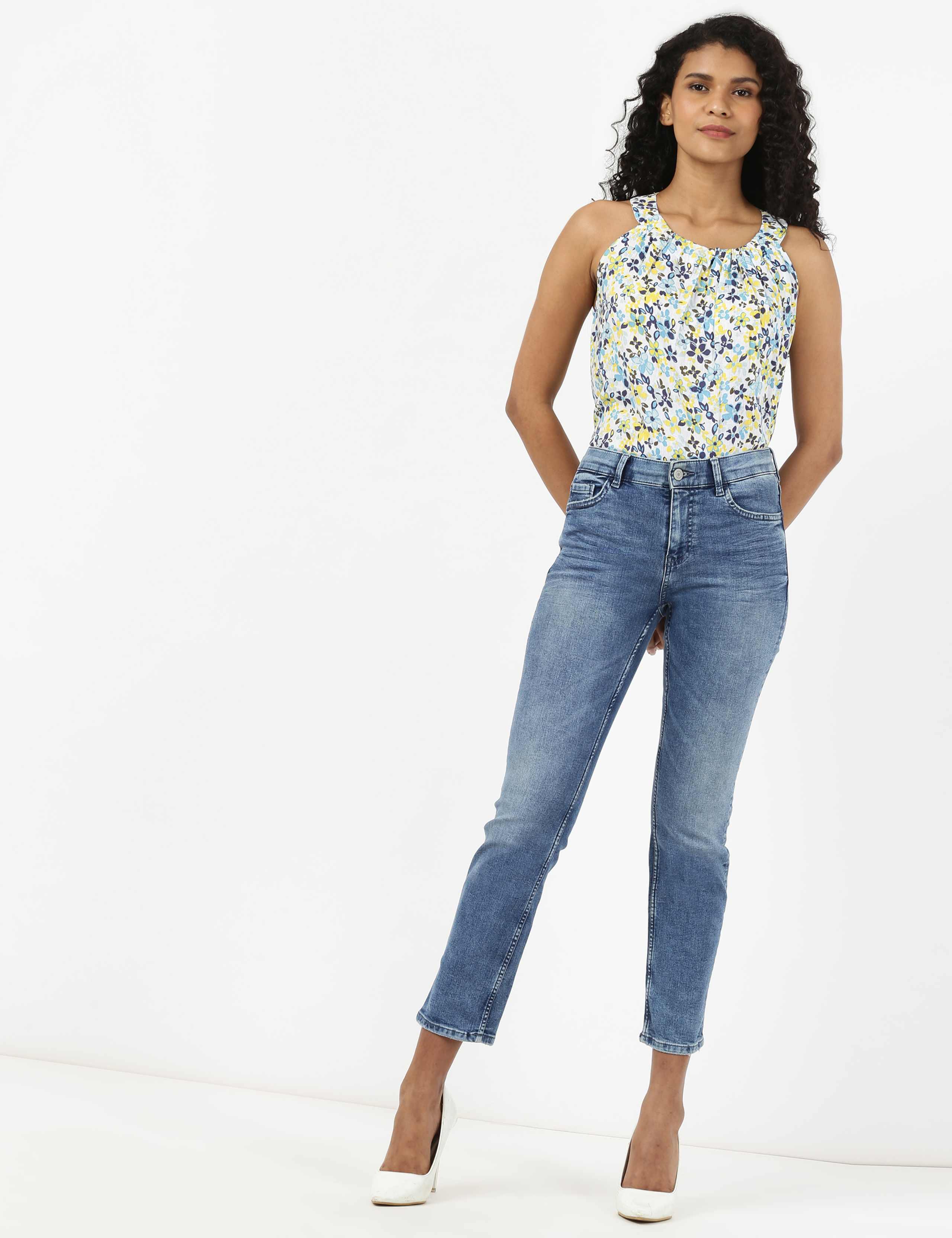 Sienna Straight Leg Jeans 1 of 8